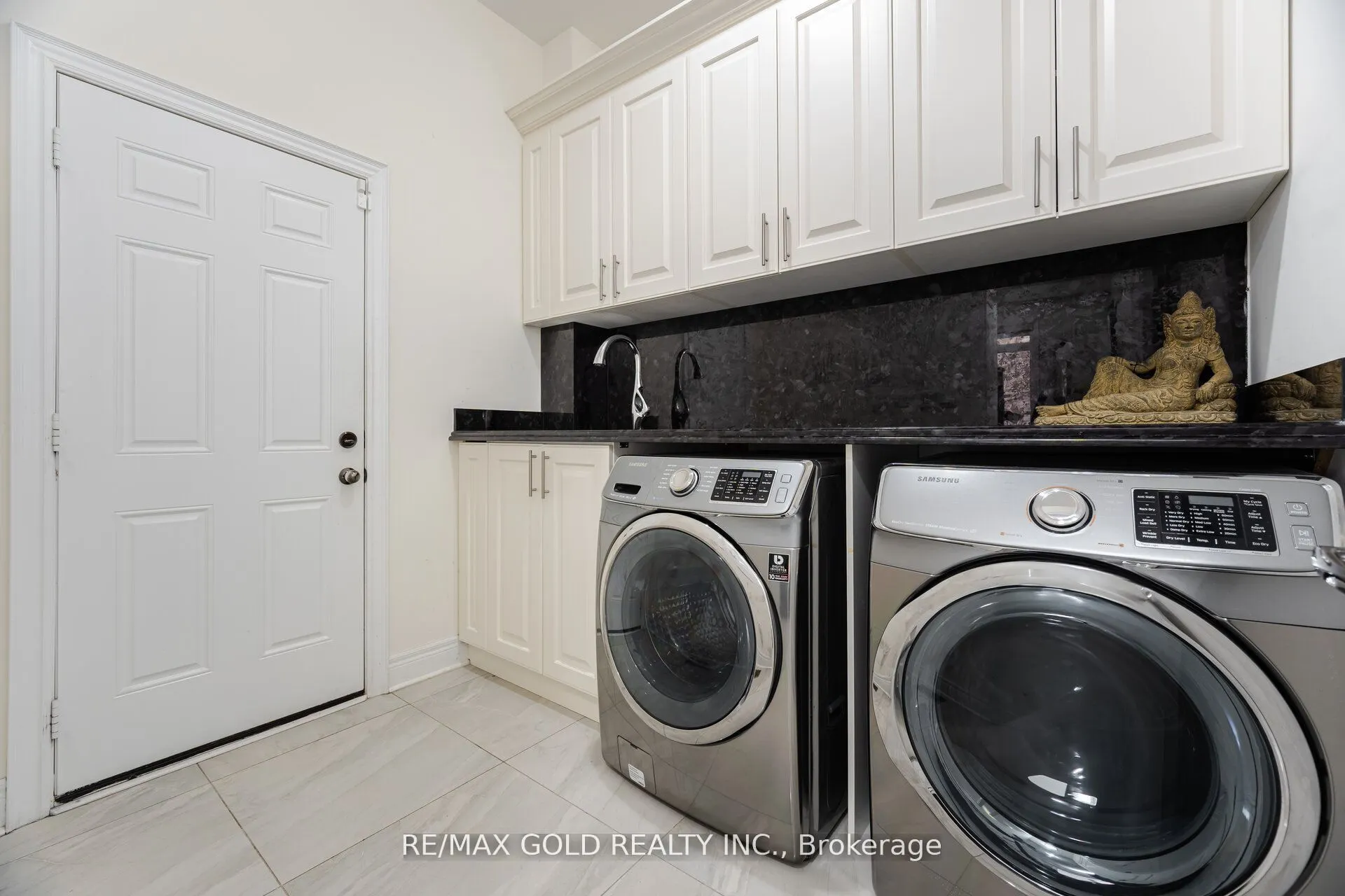 106 Rising Hill Ridge