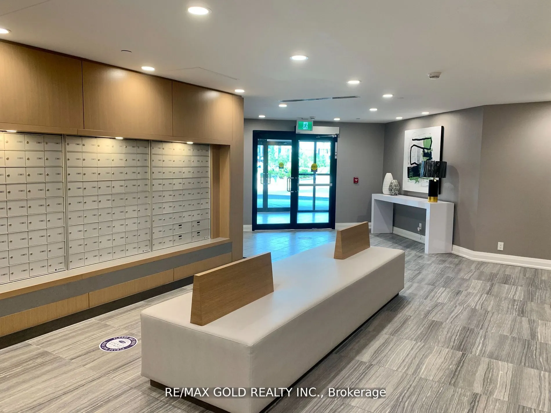 128 Grovewood Common, #607