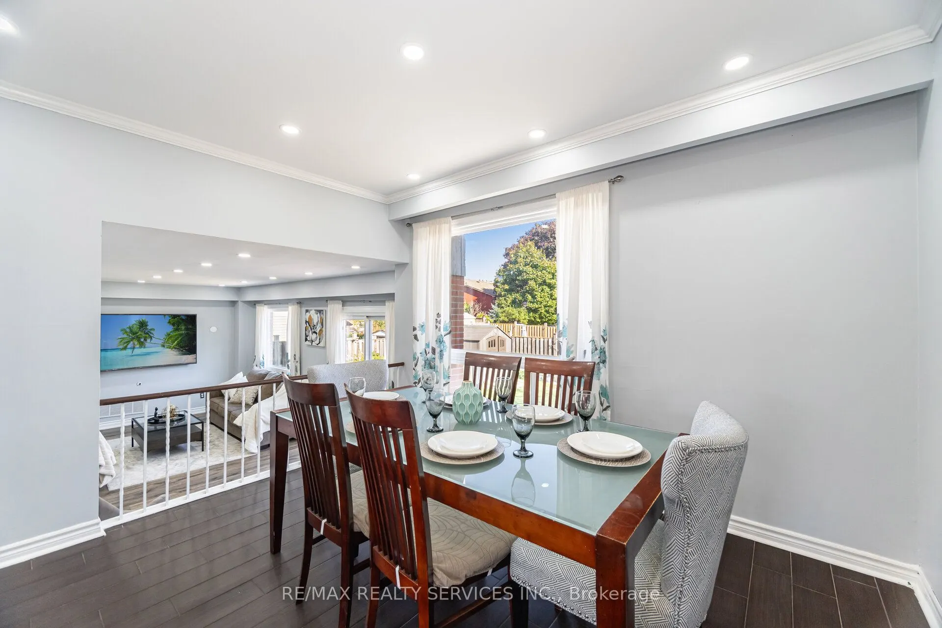 73 Blackthorn Lane
