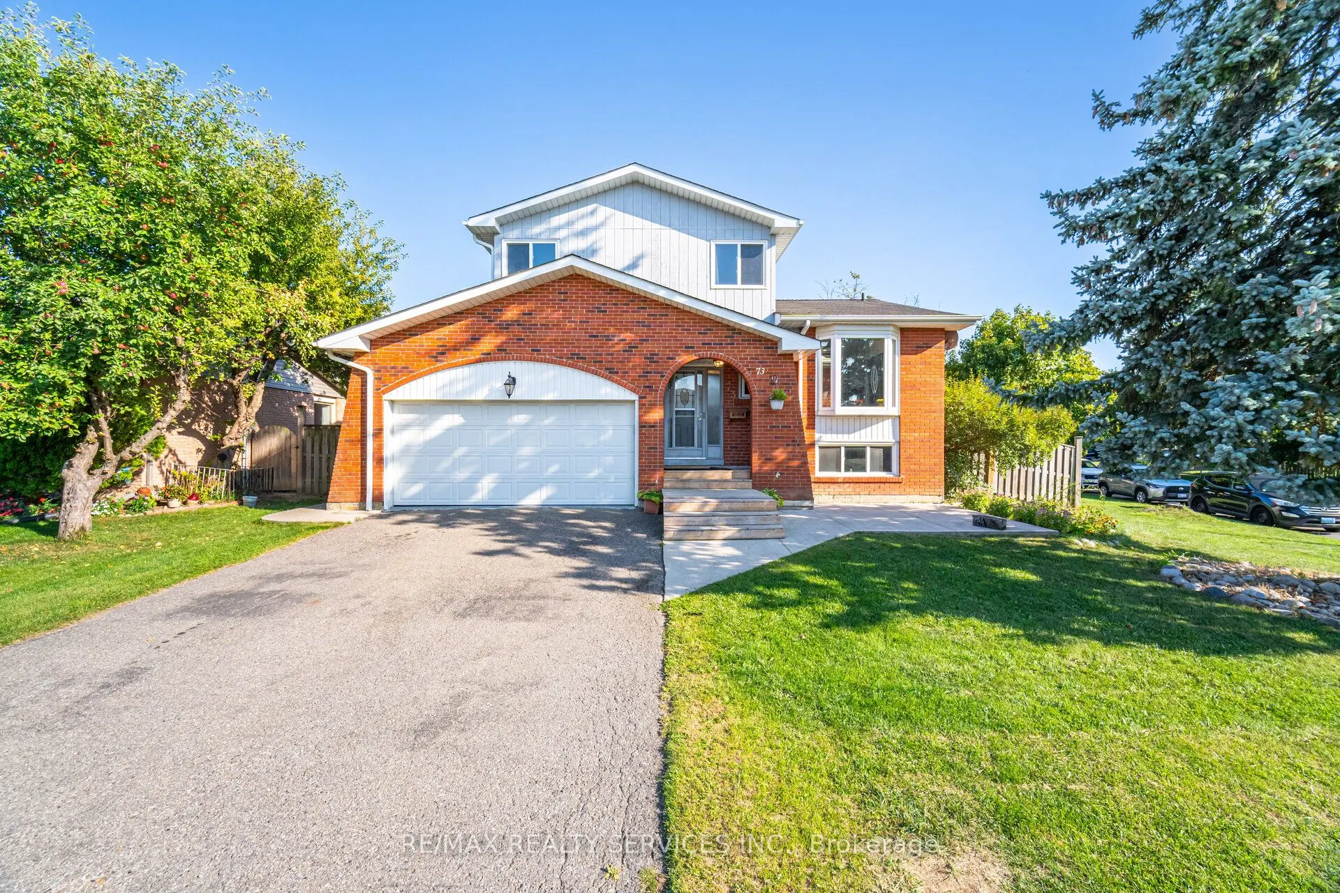 73 Blackthorn Lane