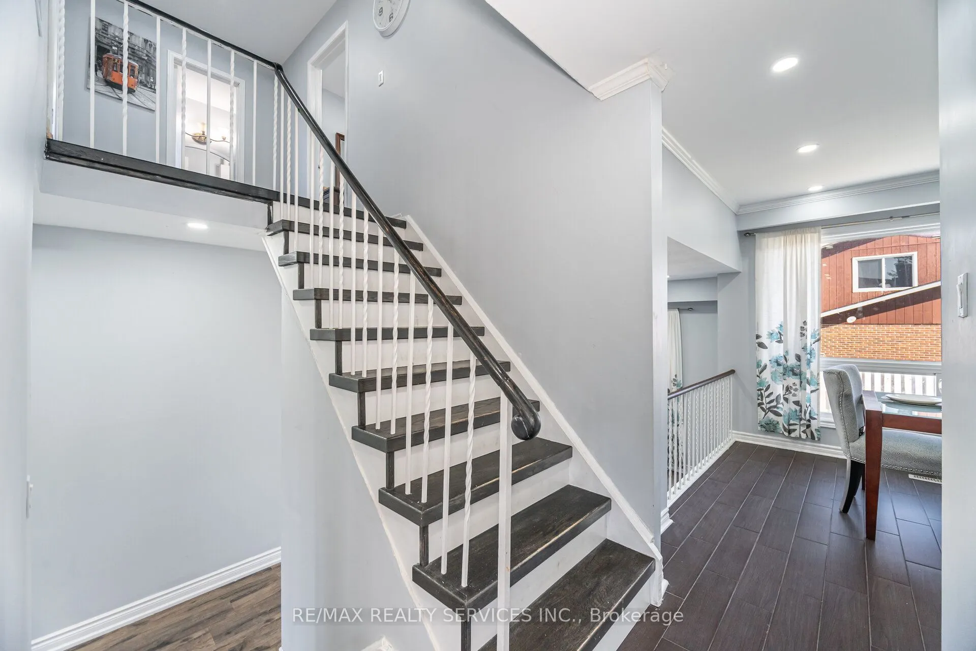 73 Blackthorn Lane