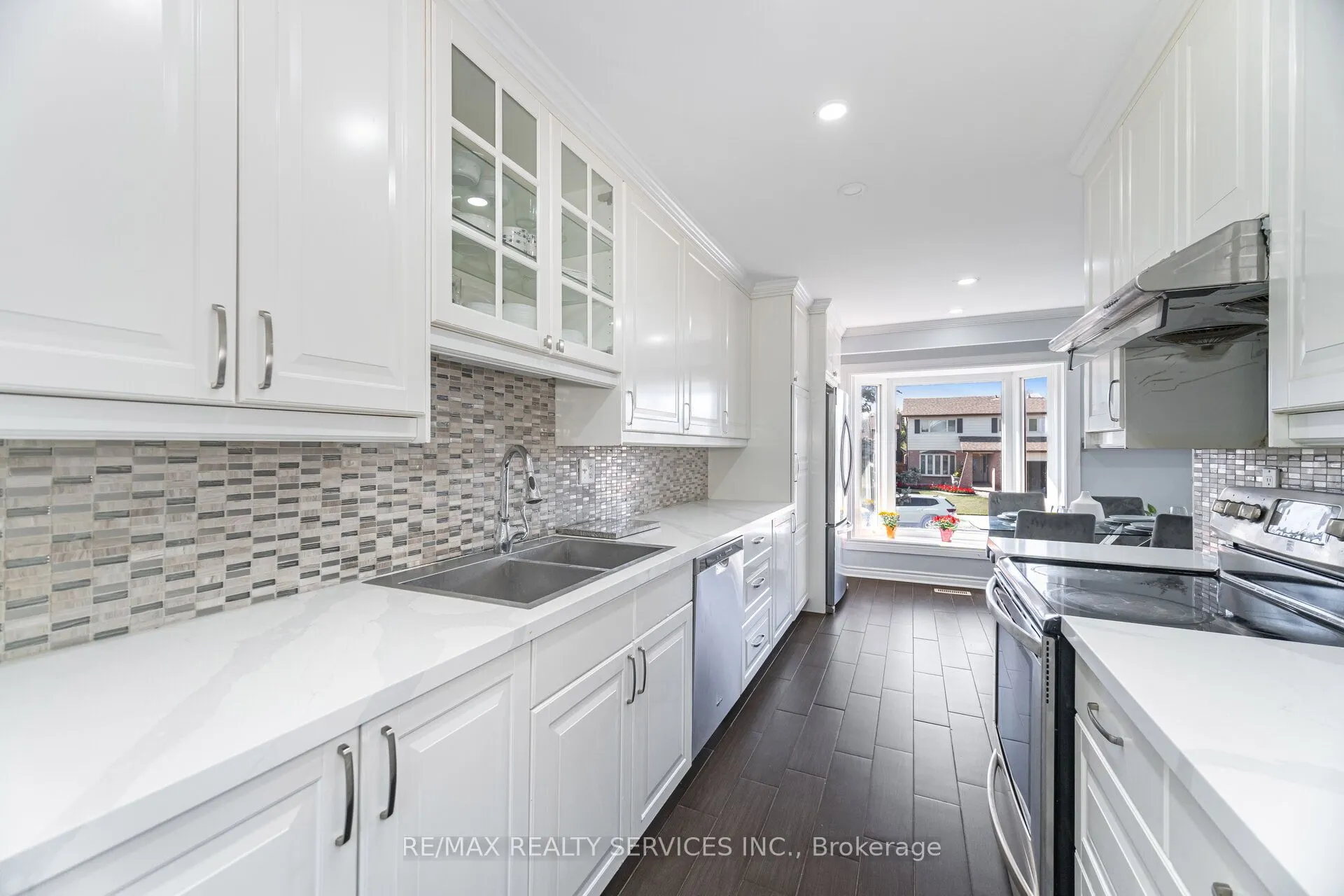 73 Blackthorn Lane