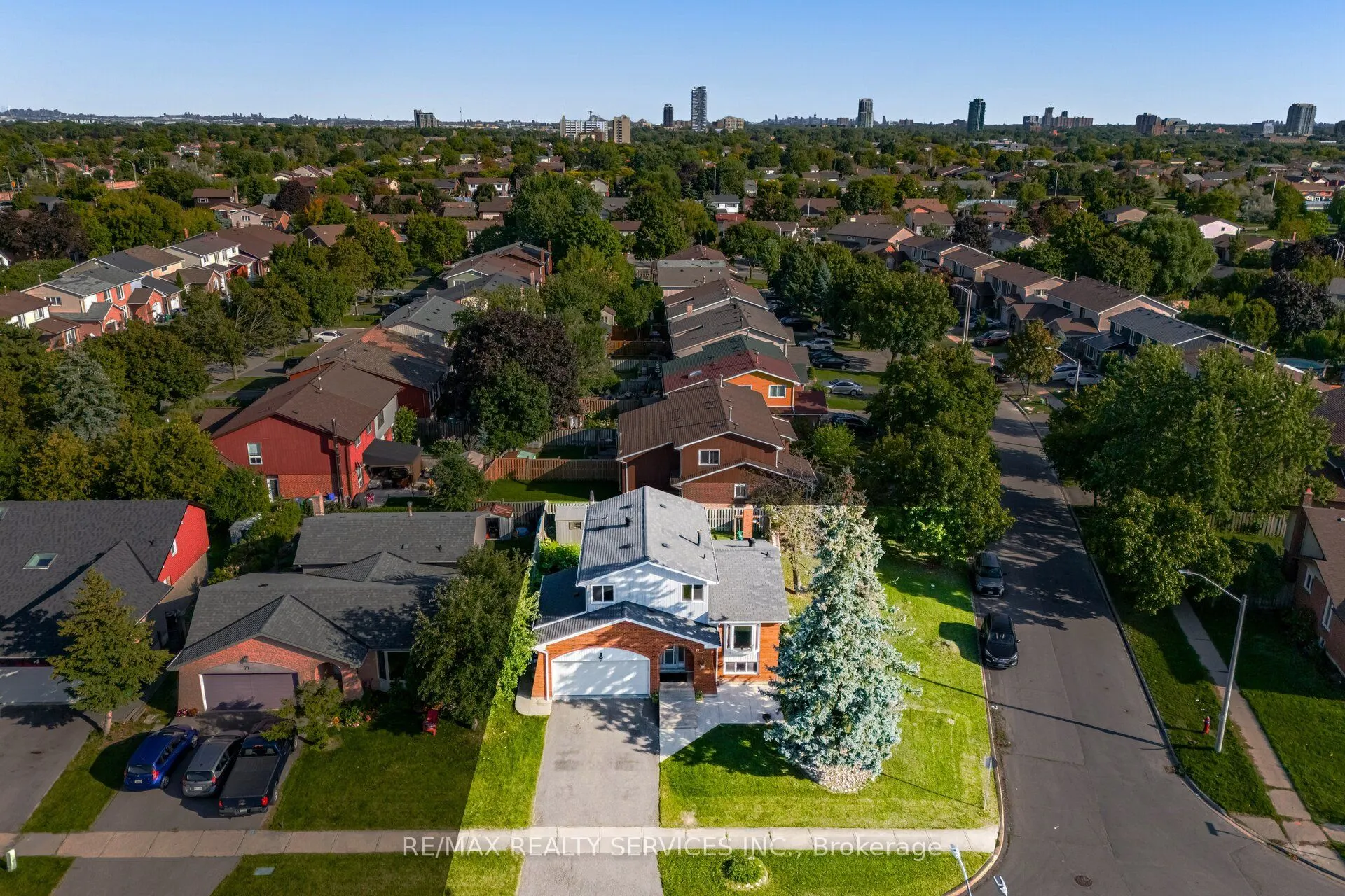 73 Blackthorn Lane