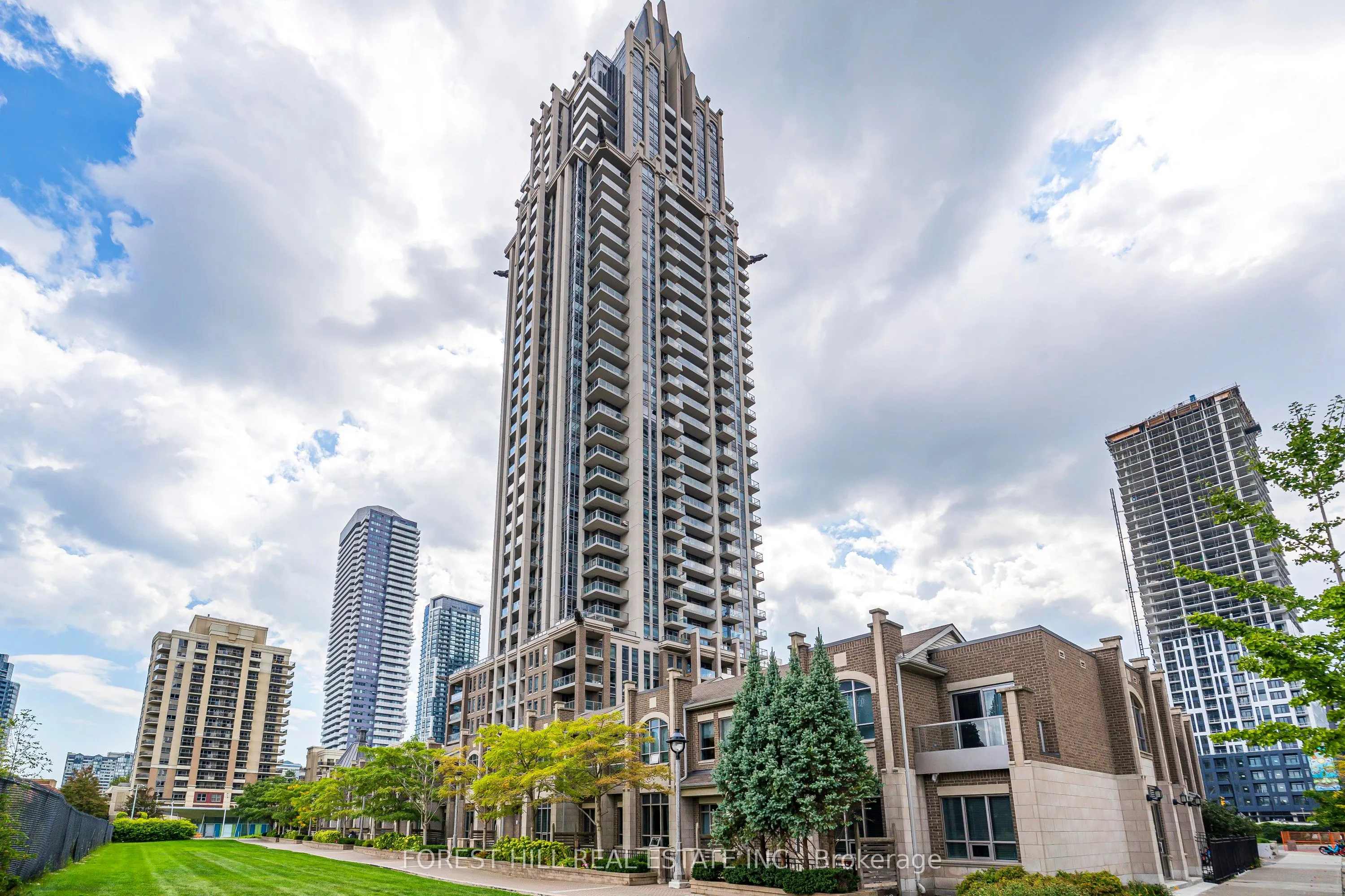 388 Prince Of Wales Drive, #1610