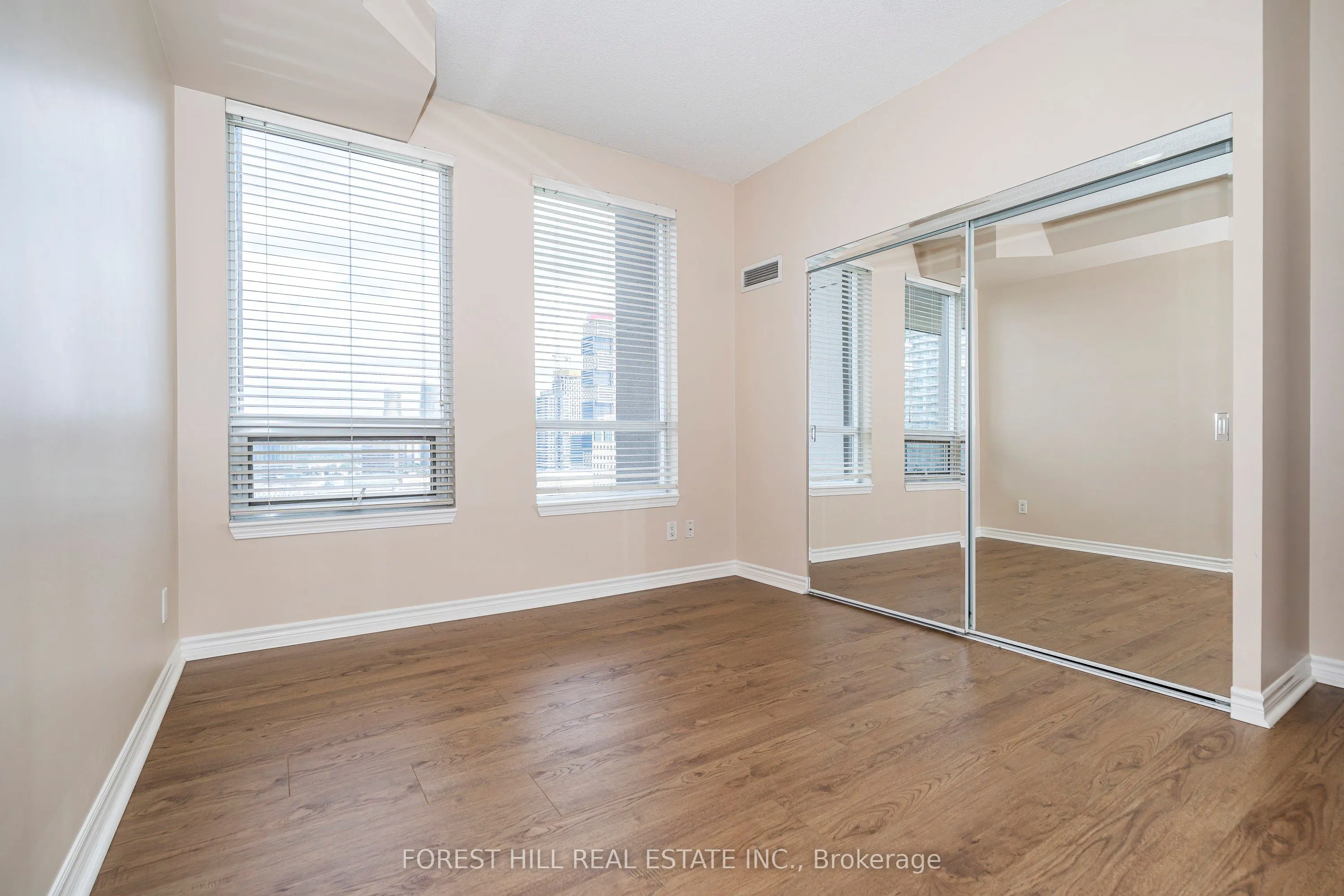 388 Prince Of Wales Drive, #1610