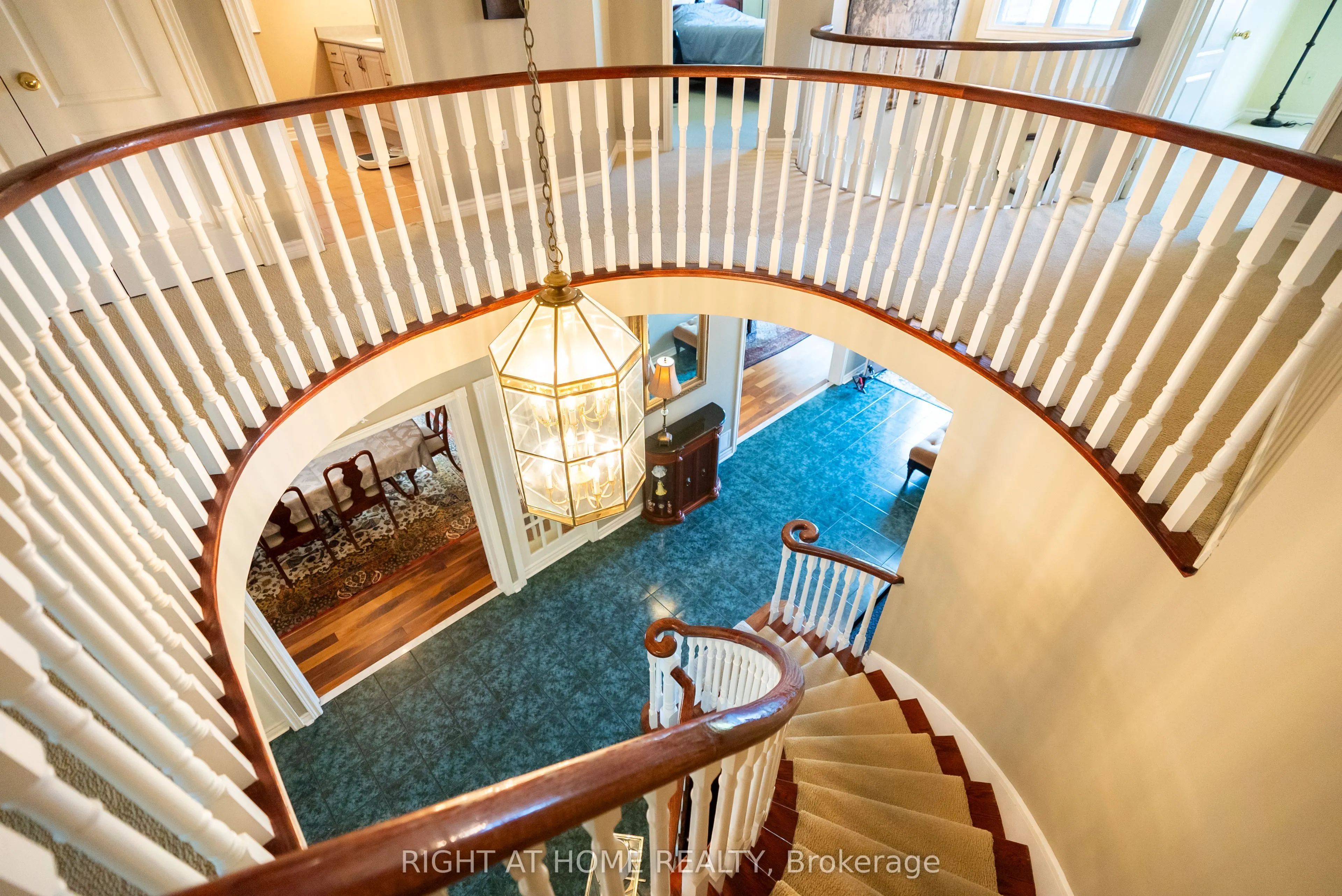 2427 Erin Centre Boulevard