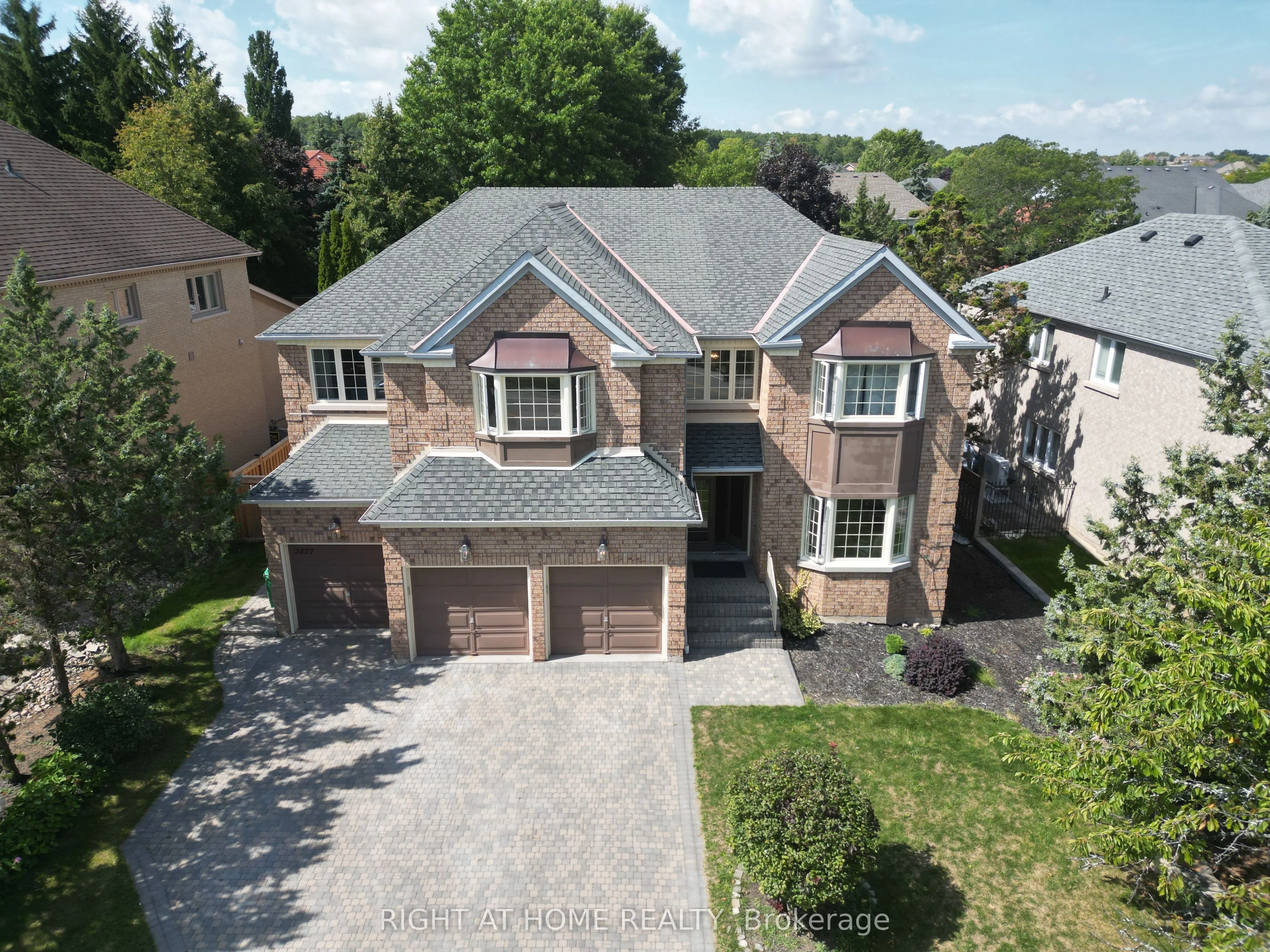 2427 Erin Centre Boulevard
