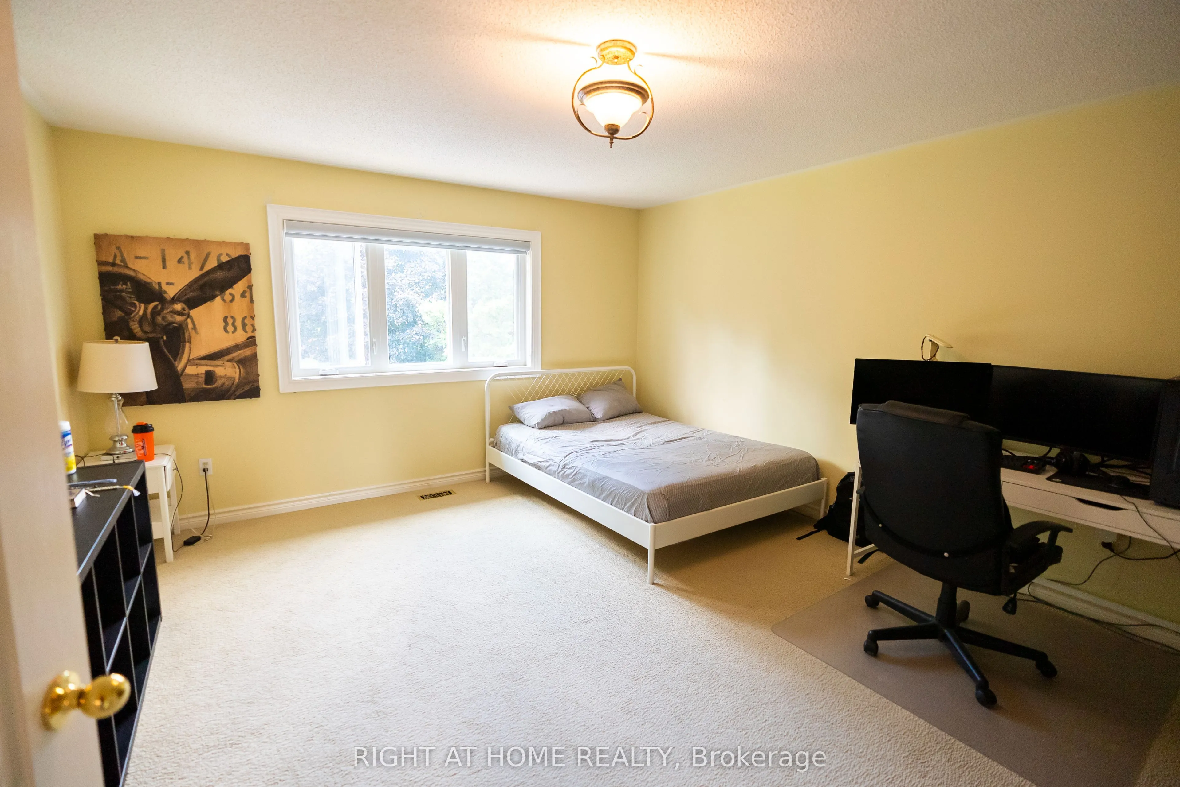 2427 Erin Centre Boulevard