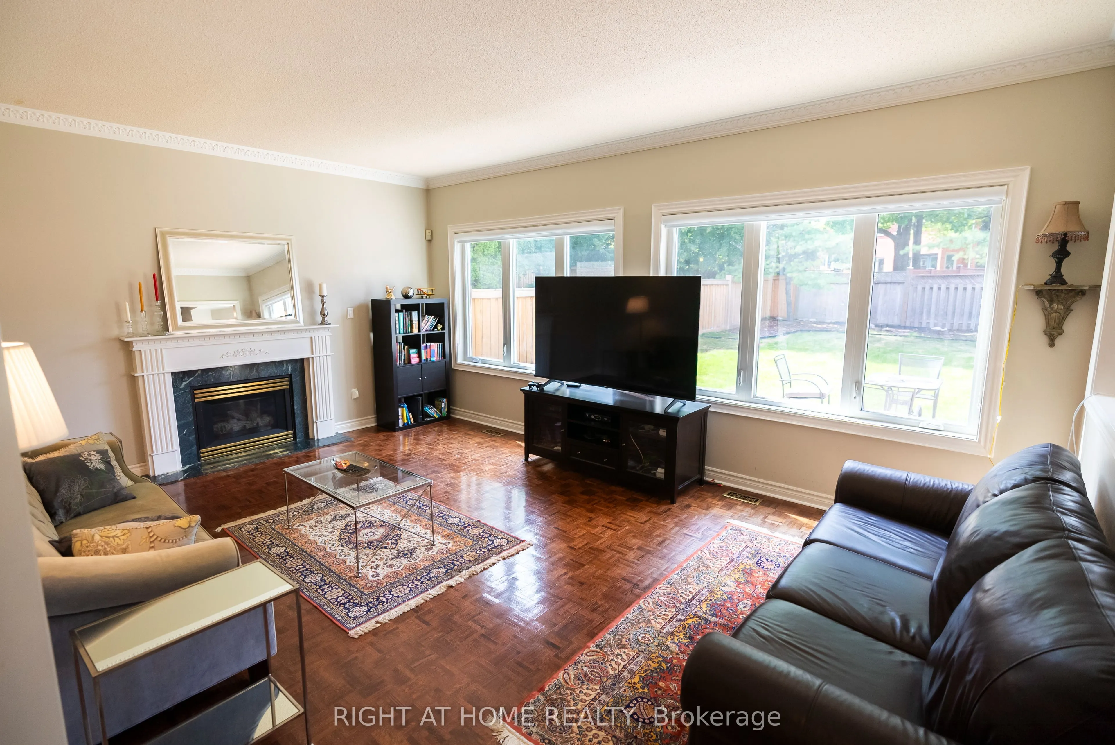 2427 Erin Centre Boulevard