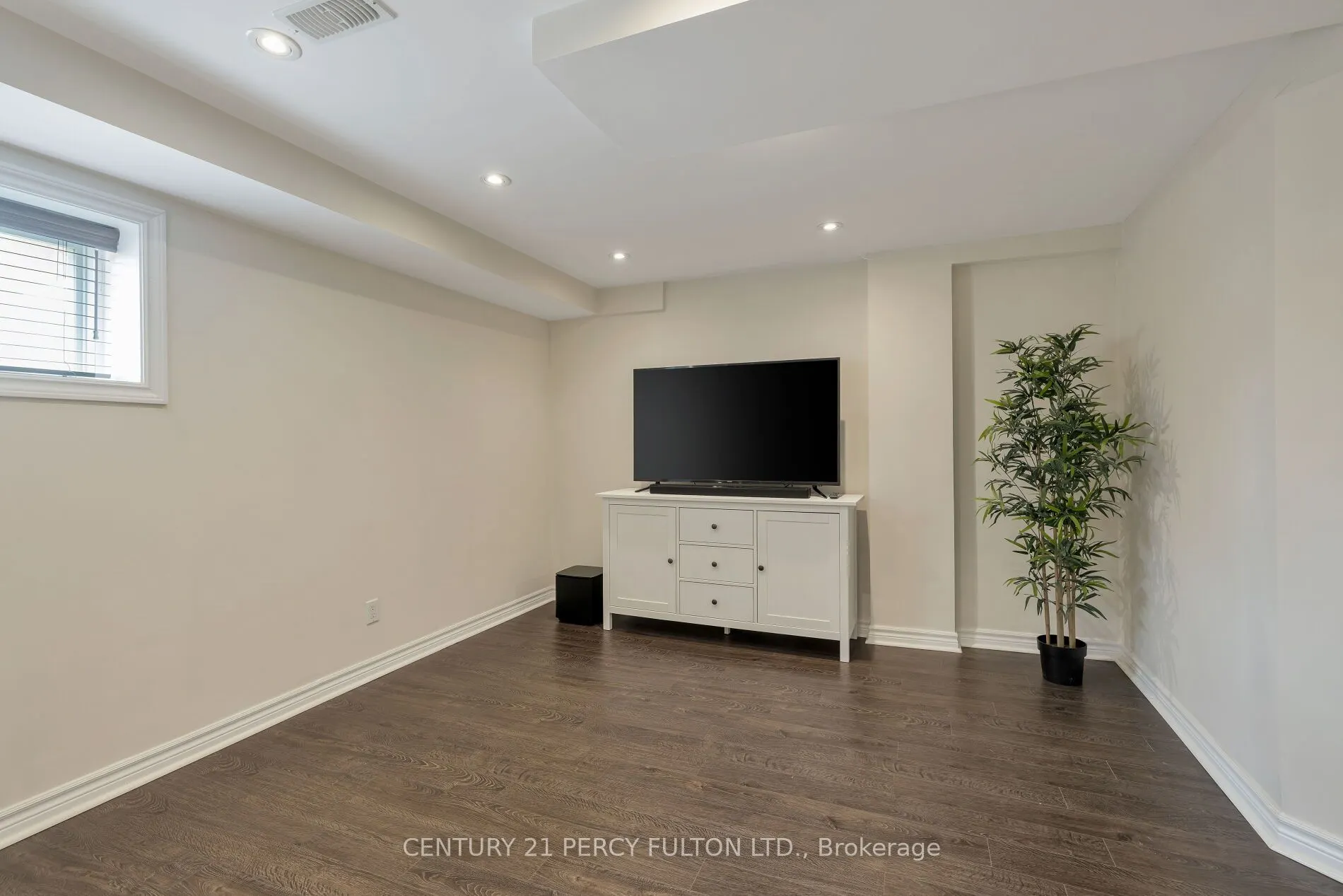 202 Sky Harbour Drive