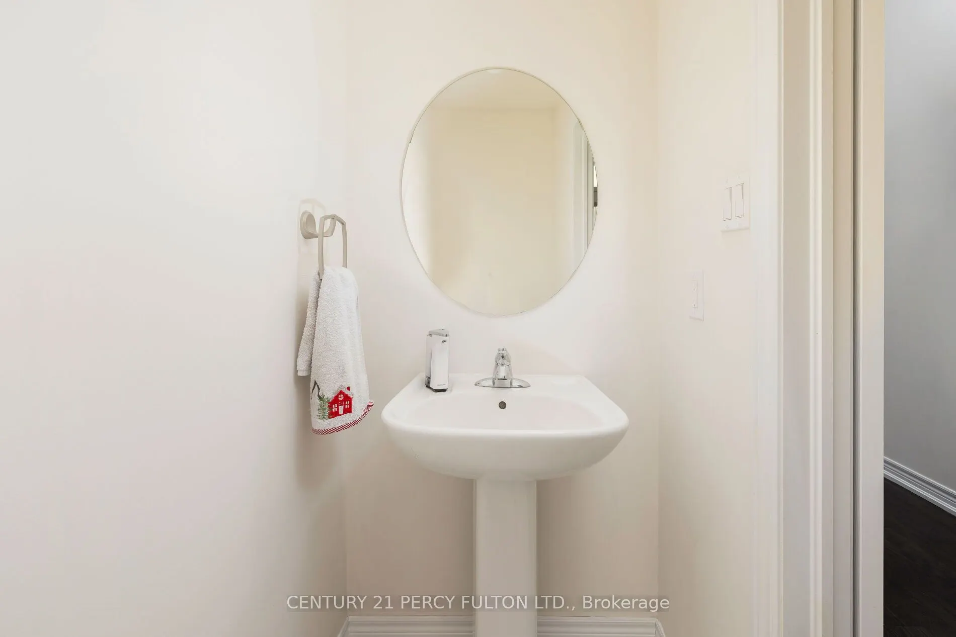 202 Sky Harbour Drive
