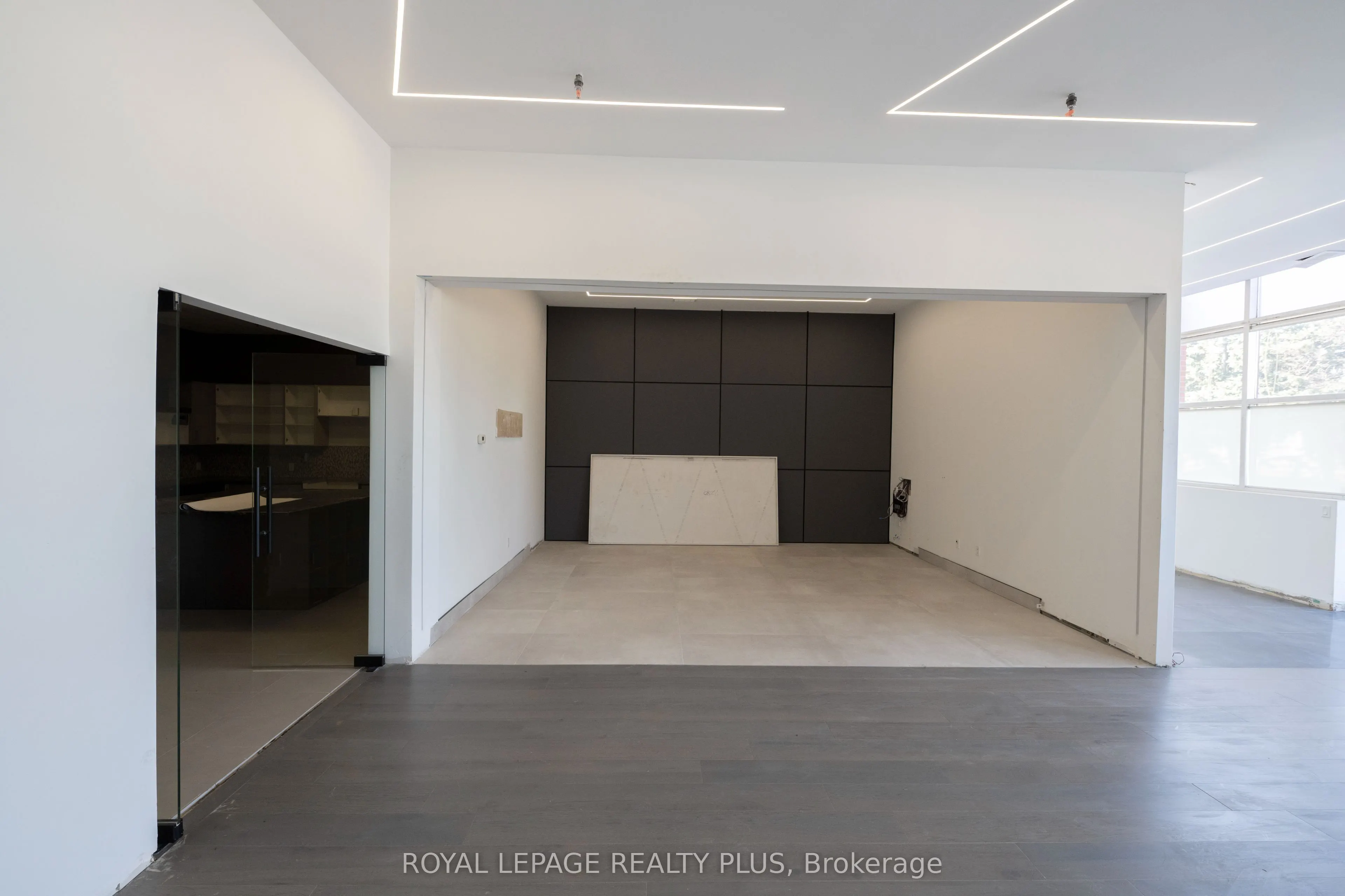 5100 South Service Road, #58
