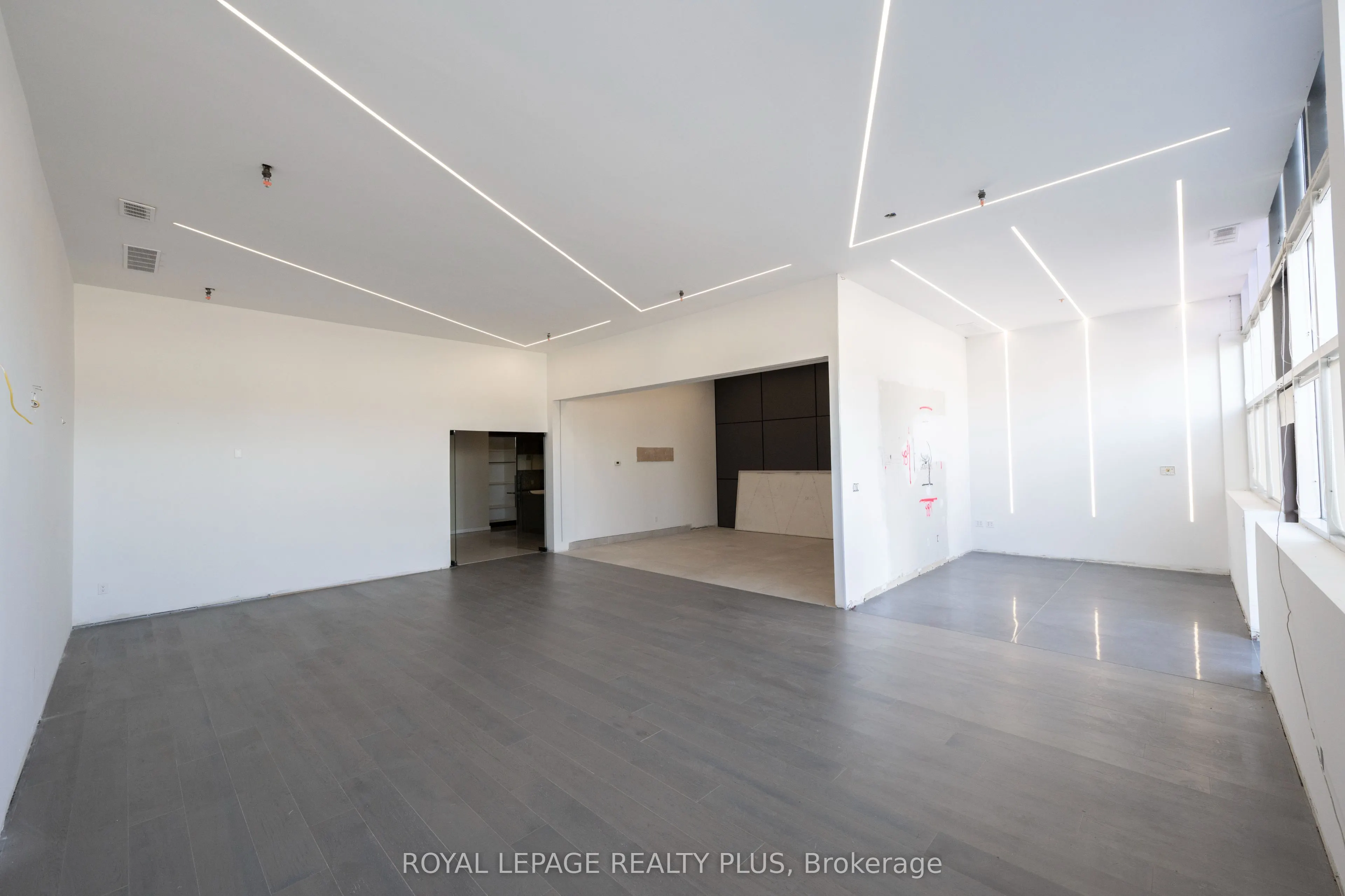 5100 South Service Road, #58