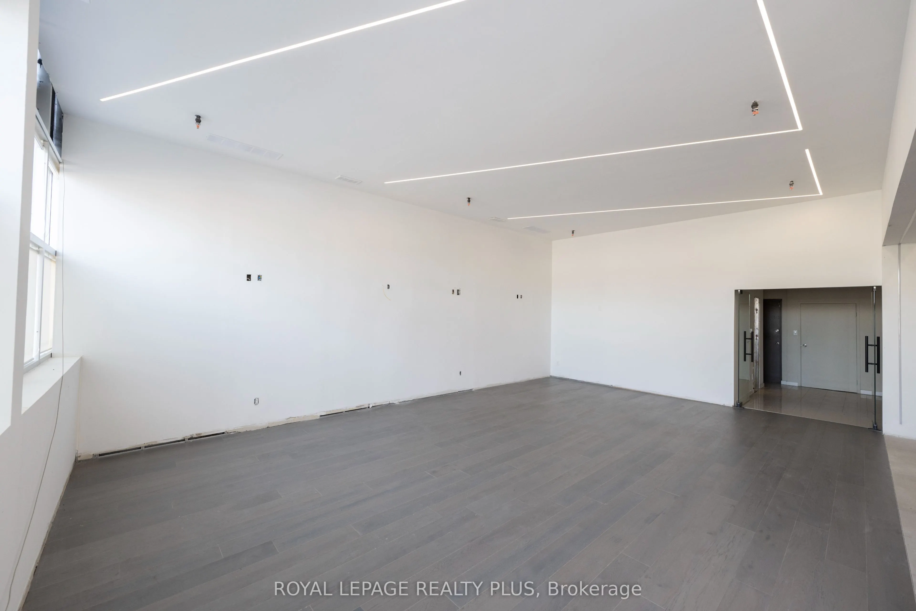 5100 South Service Road, #58