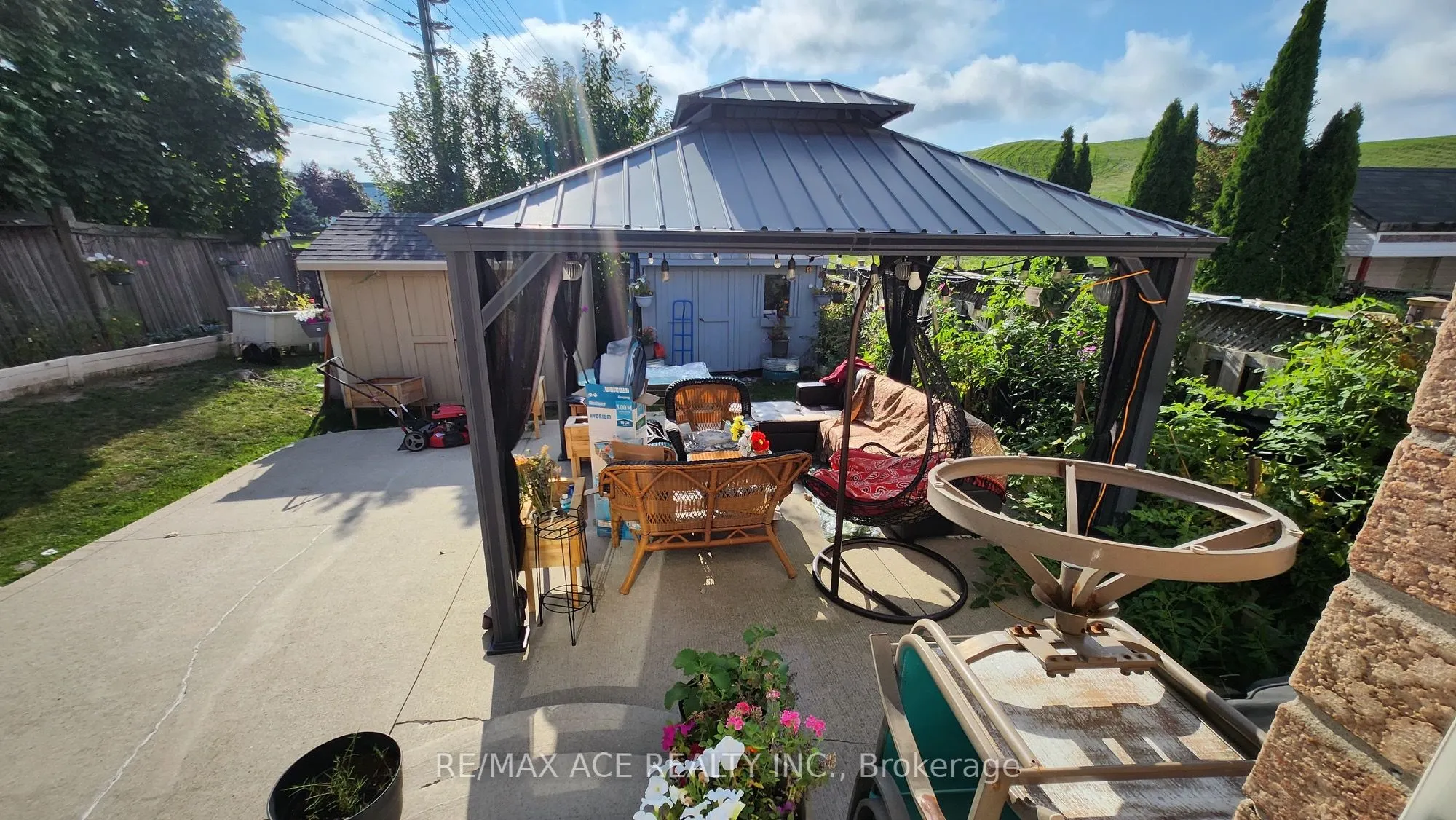 1002 Windbrook Grove