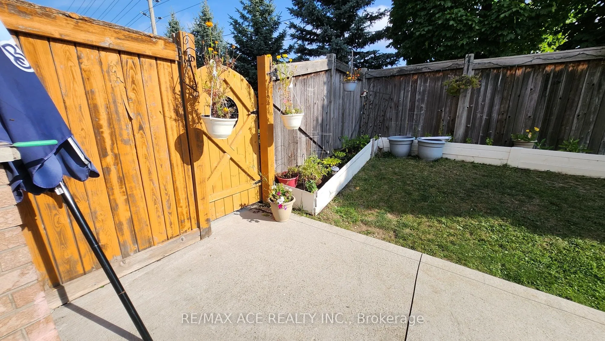 1002 Windbrook Grove