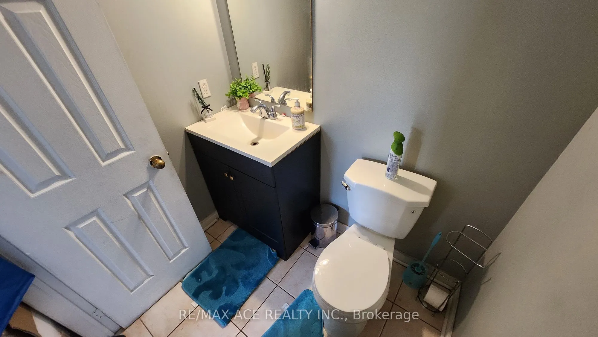 1002 Windbrook Grove