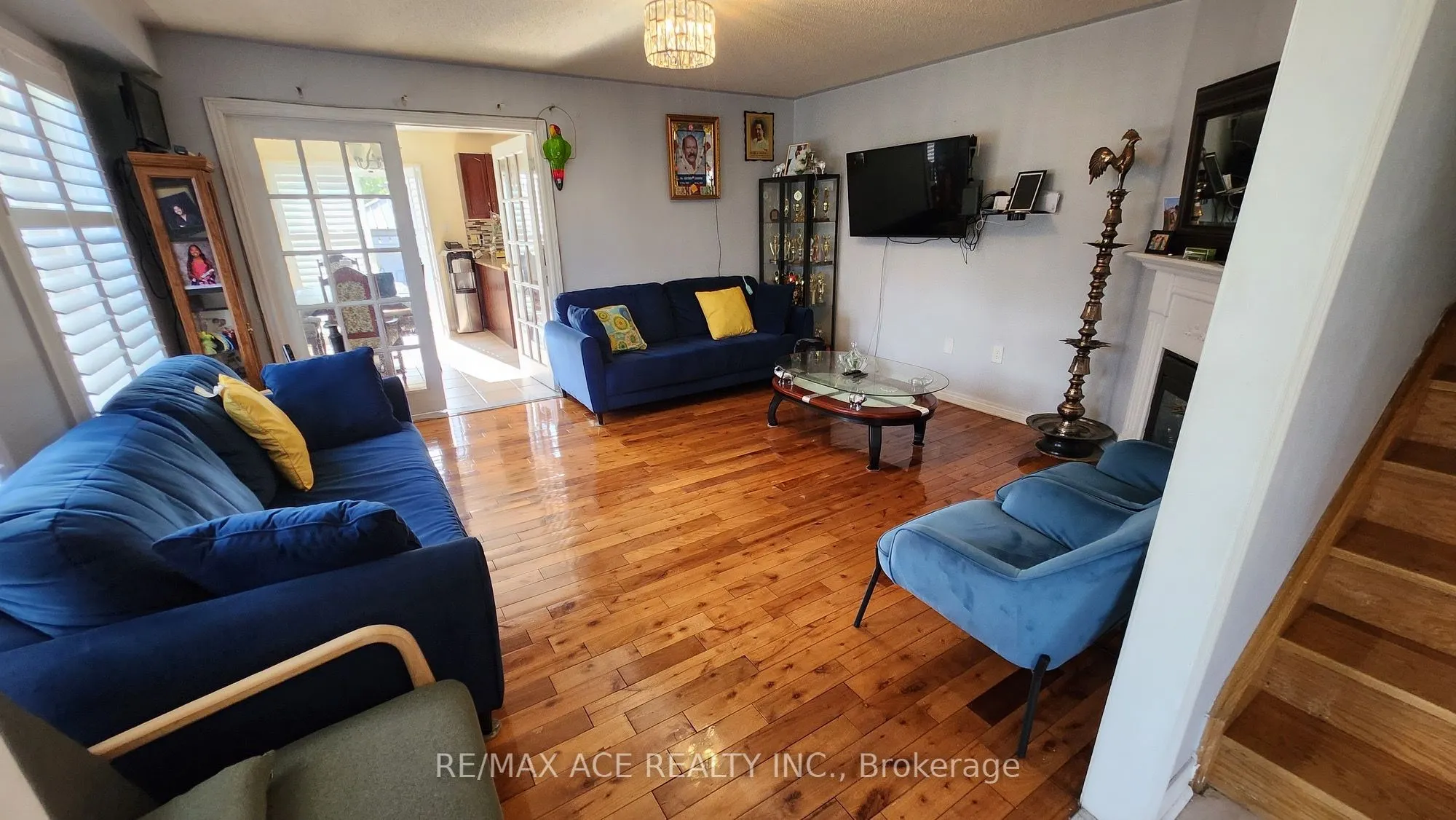 1002 Windbrook Grove