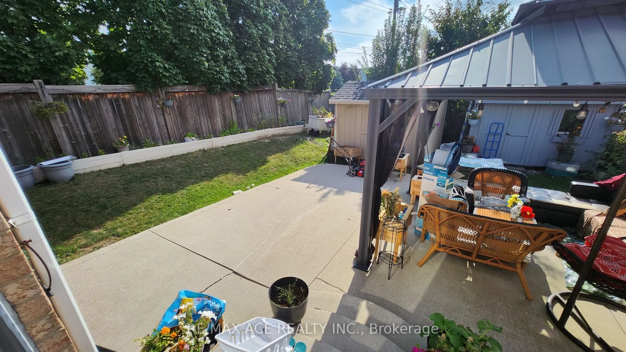 1002 Windbrook Grove