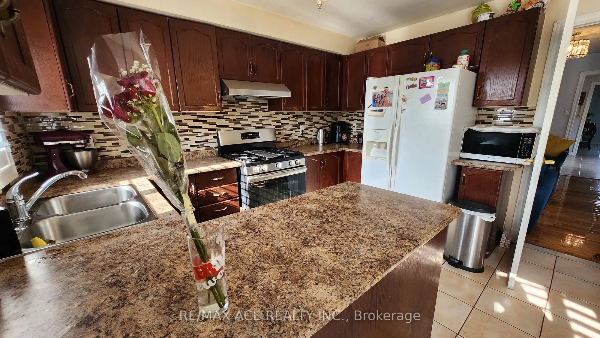 1002 Windbrook Grove