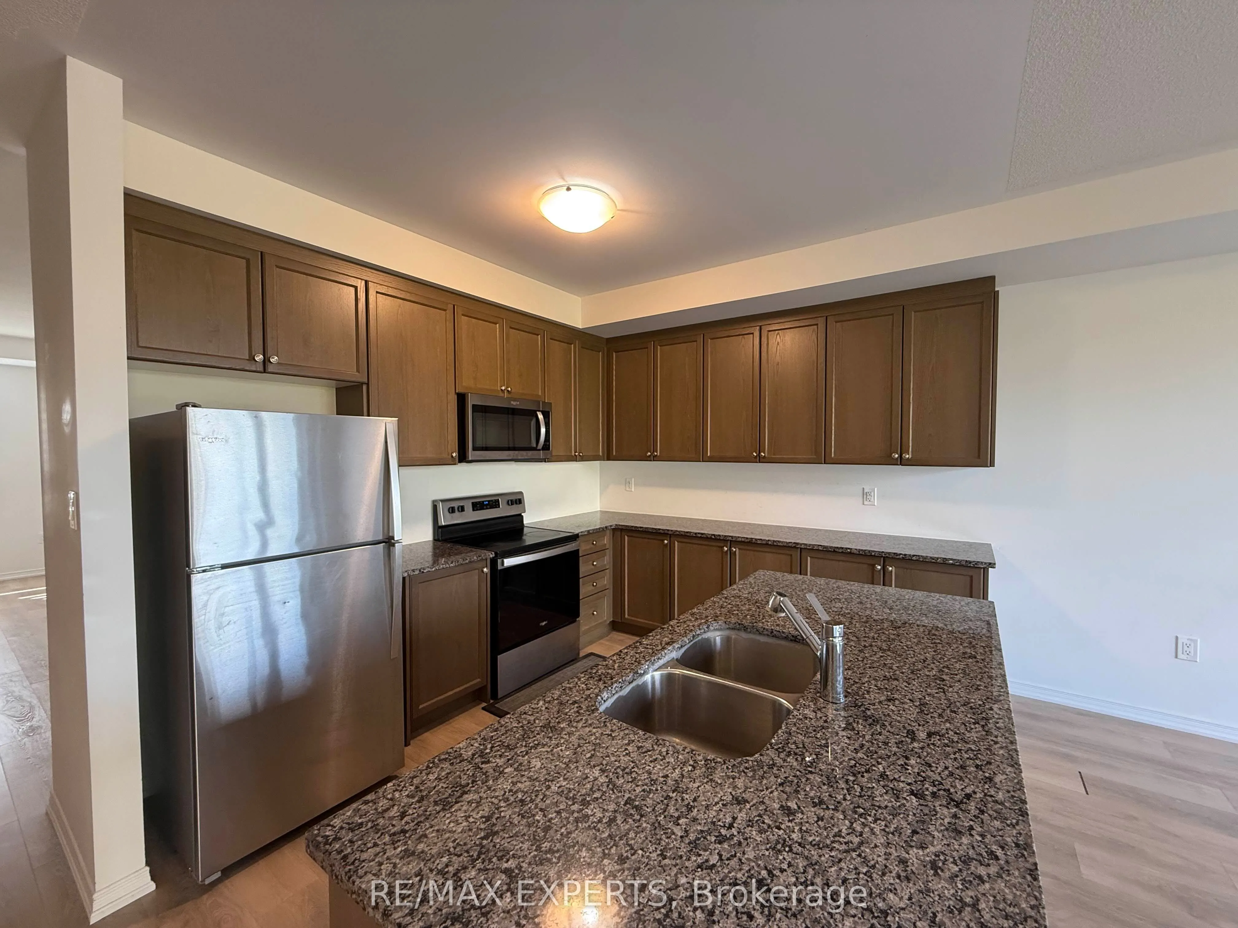 5 Woodstream Drive