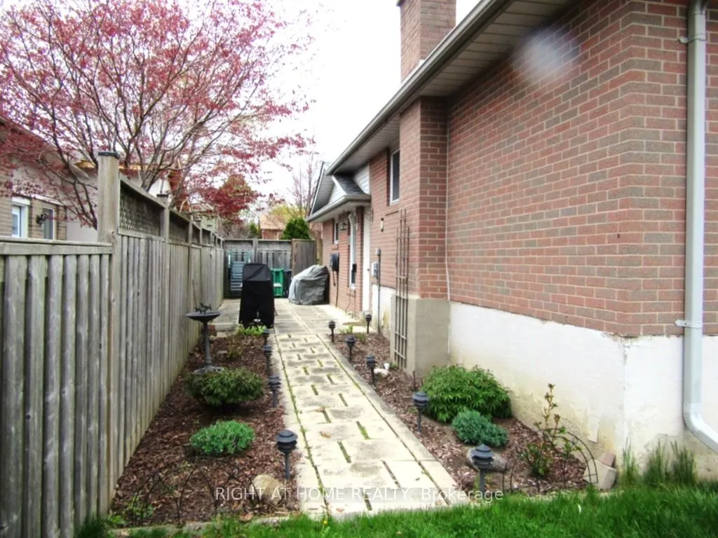 21 Willis Drive