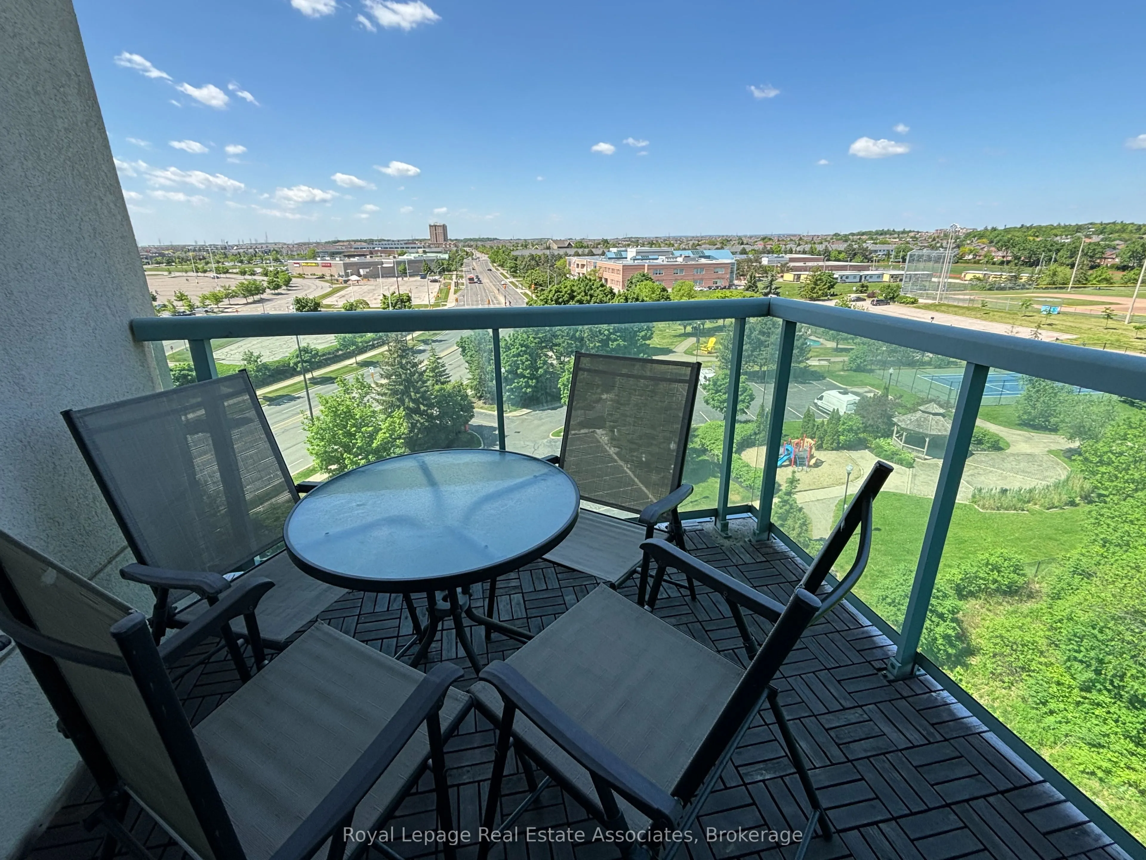 2585 Erin Centre Boulevard, #809