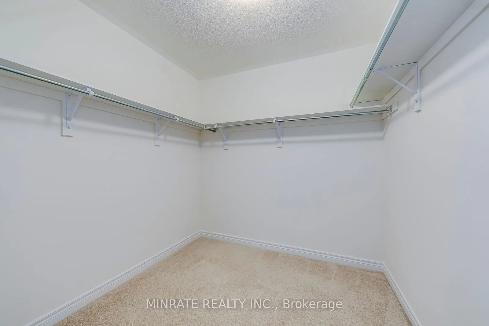 3934 Leonardo Street