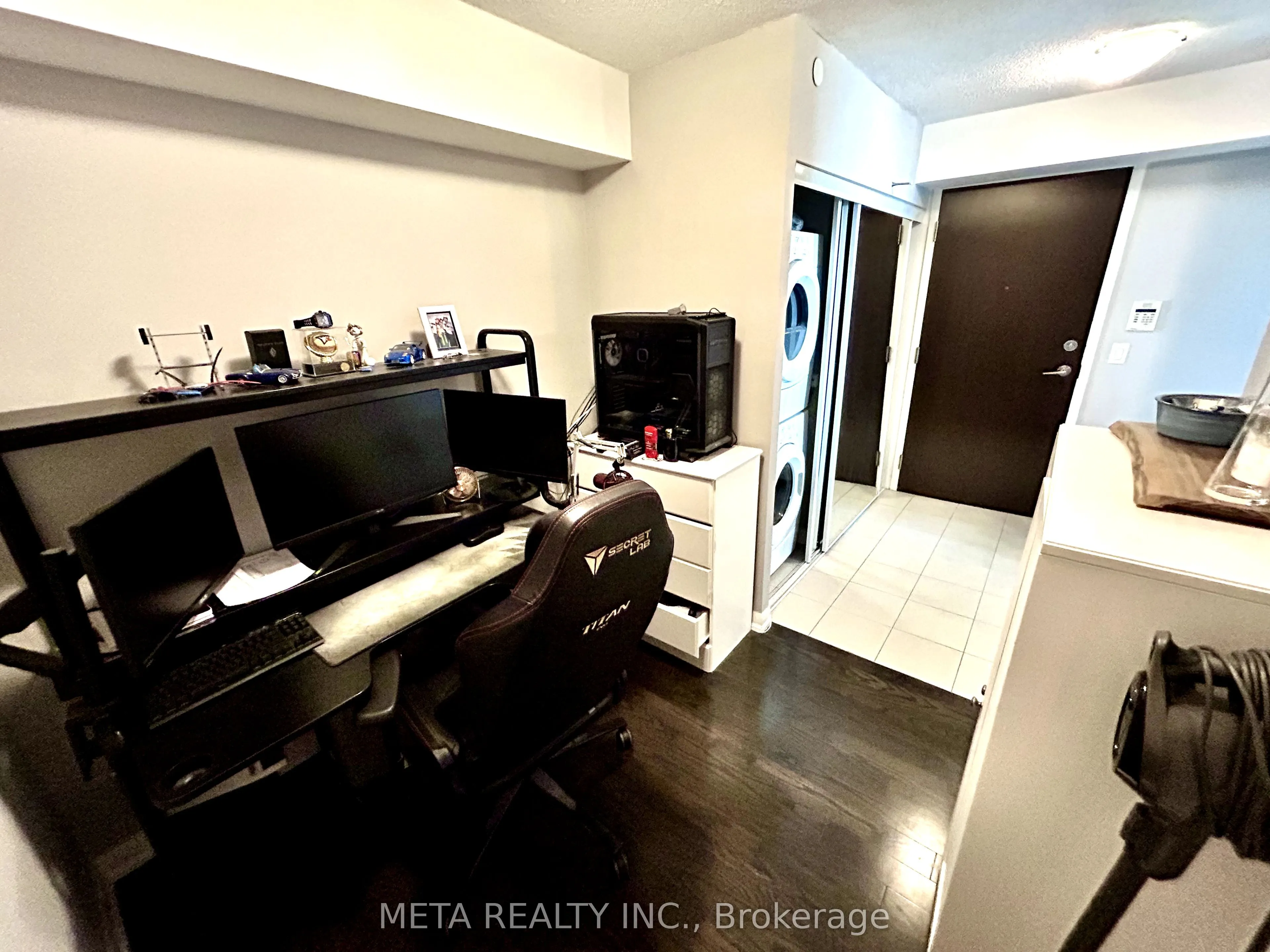 215 Sherway Gardens Road, #1811