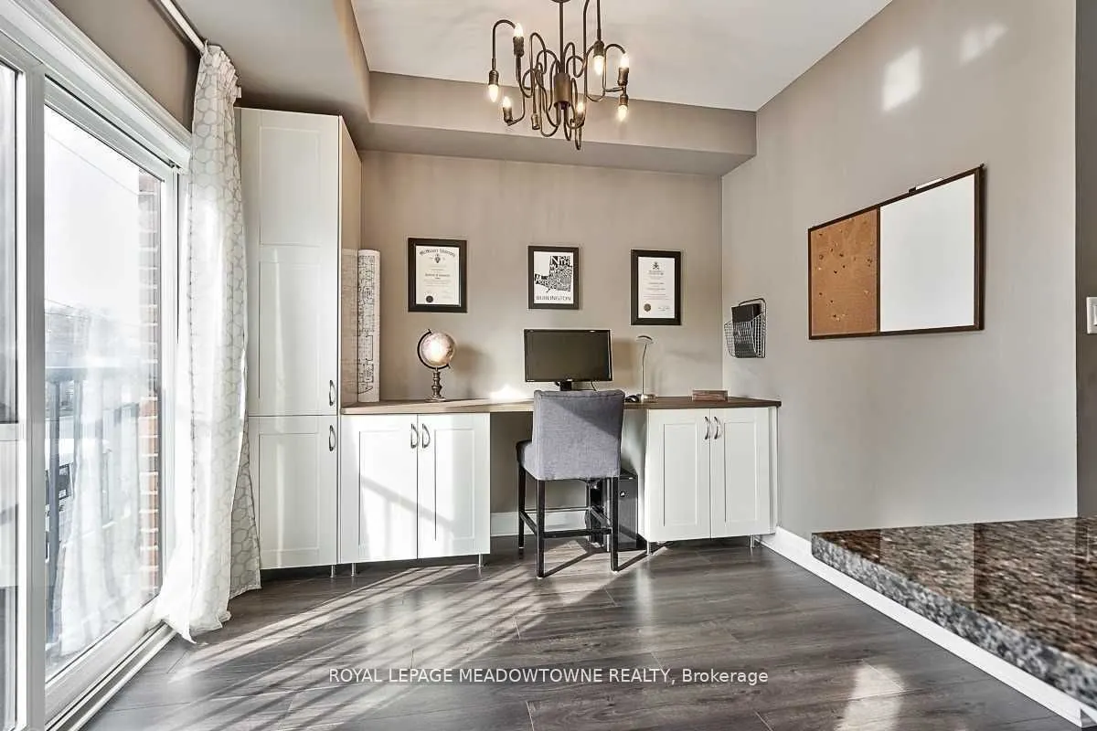 70 Plains Road W, #23