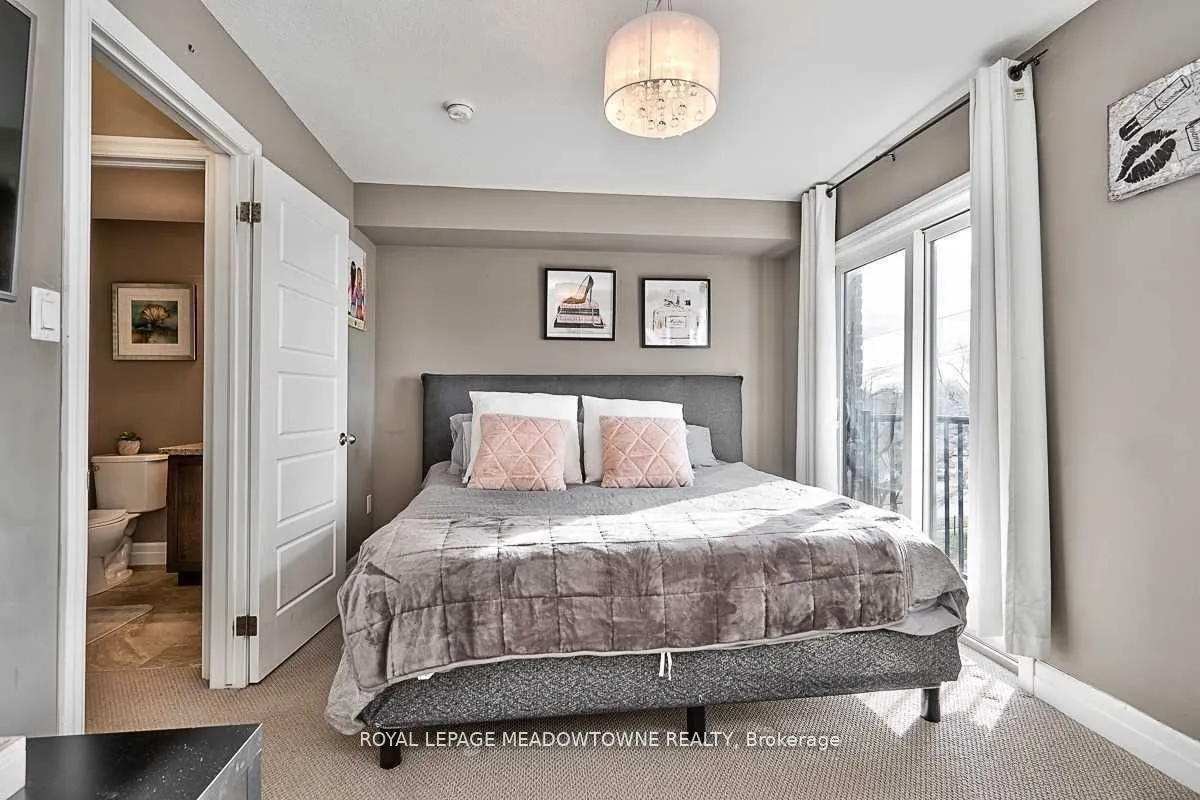 70 Plains Road W, #23