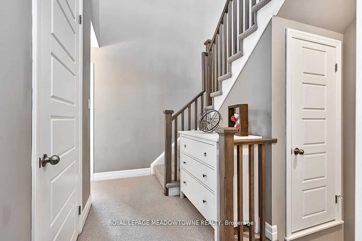 70 Plains Road W, #23