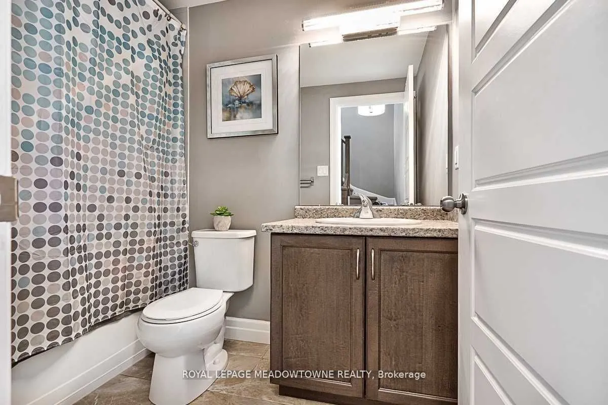 70 Plains Road W, #23