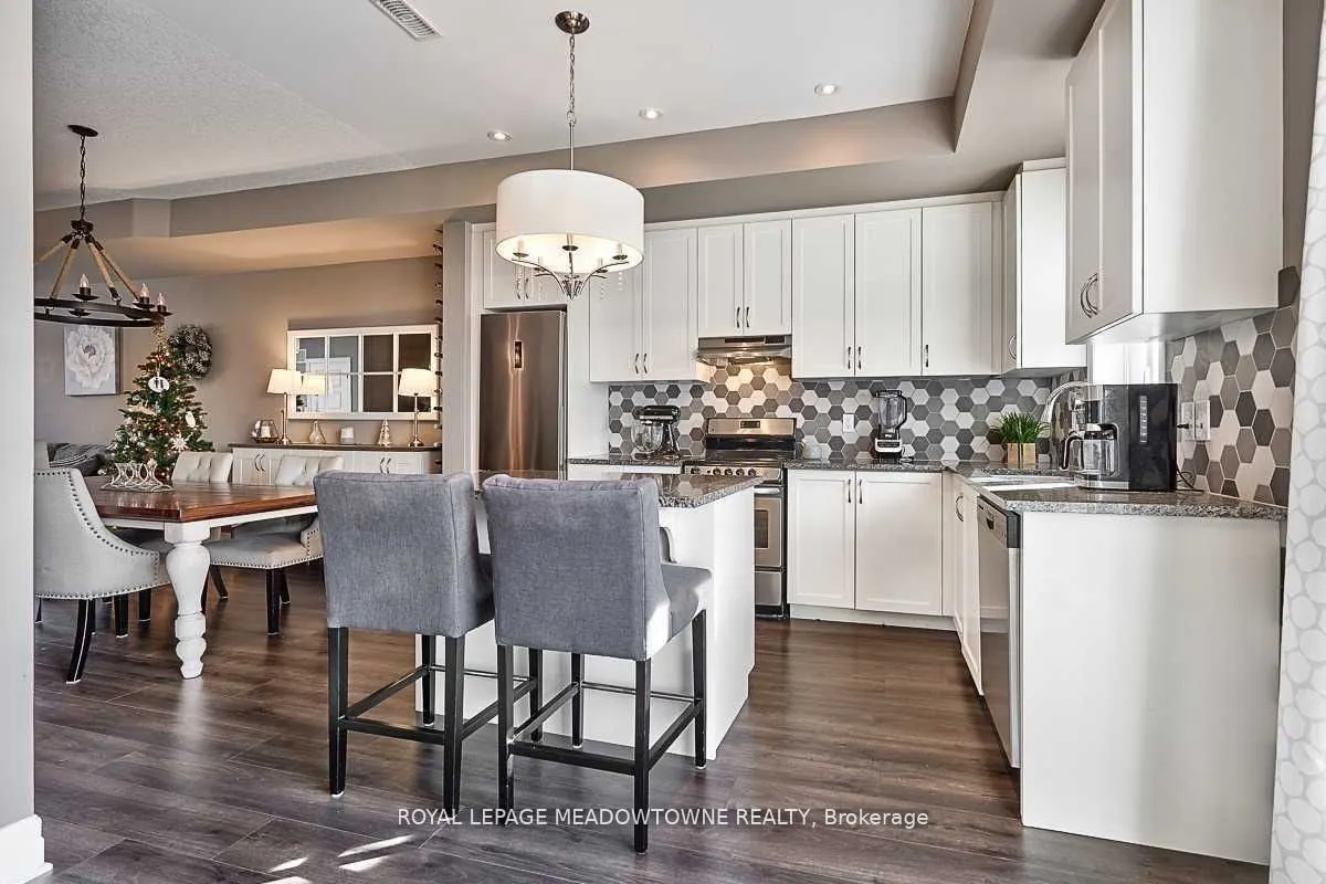 70 Plains Road W, #23