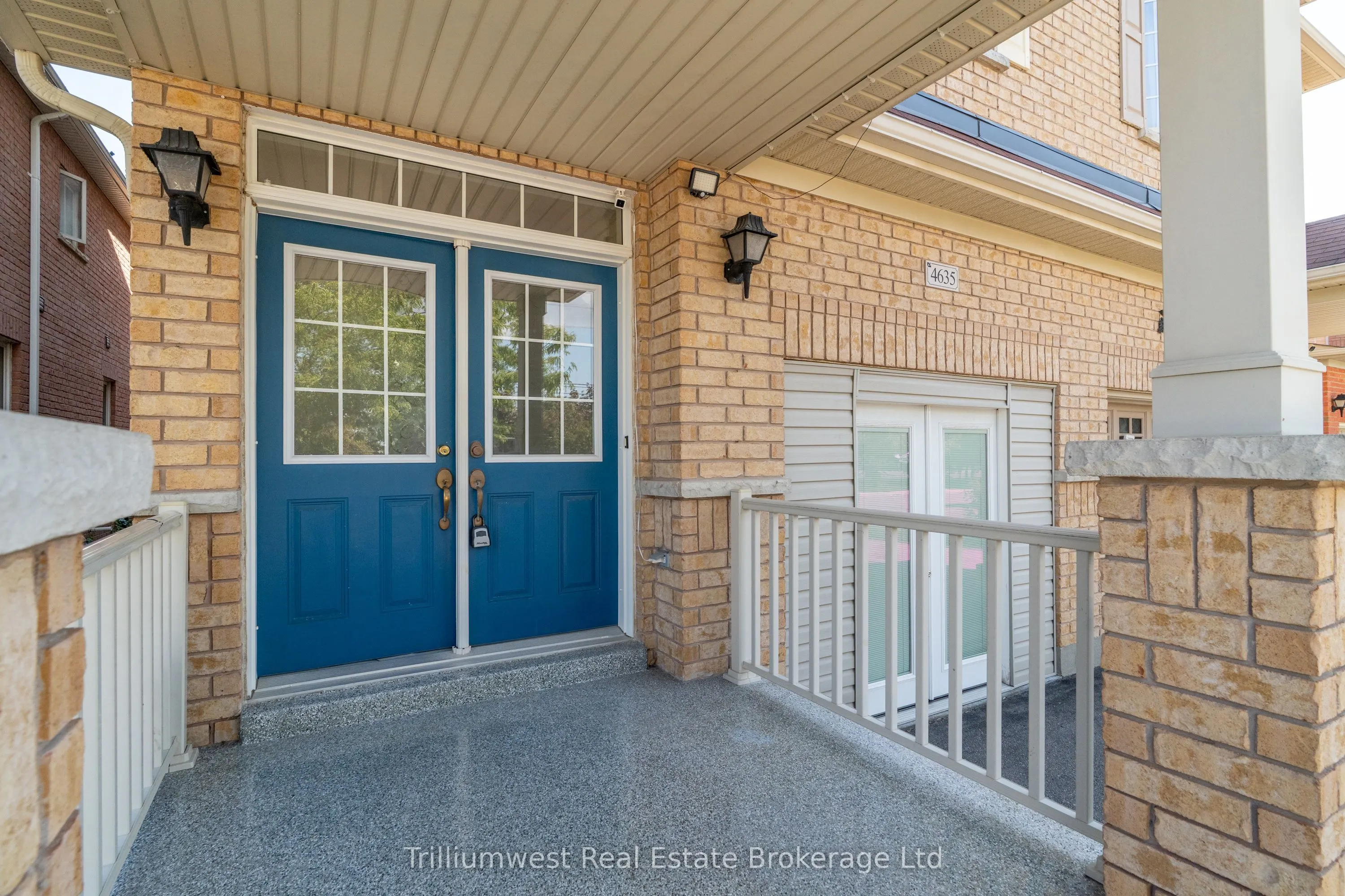 4635 Centretown Way