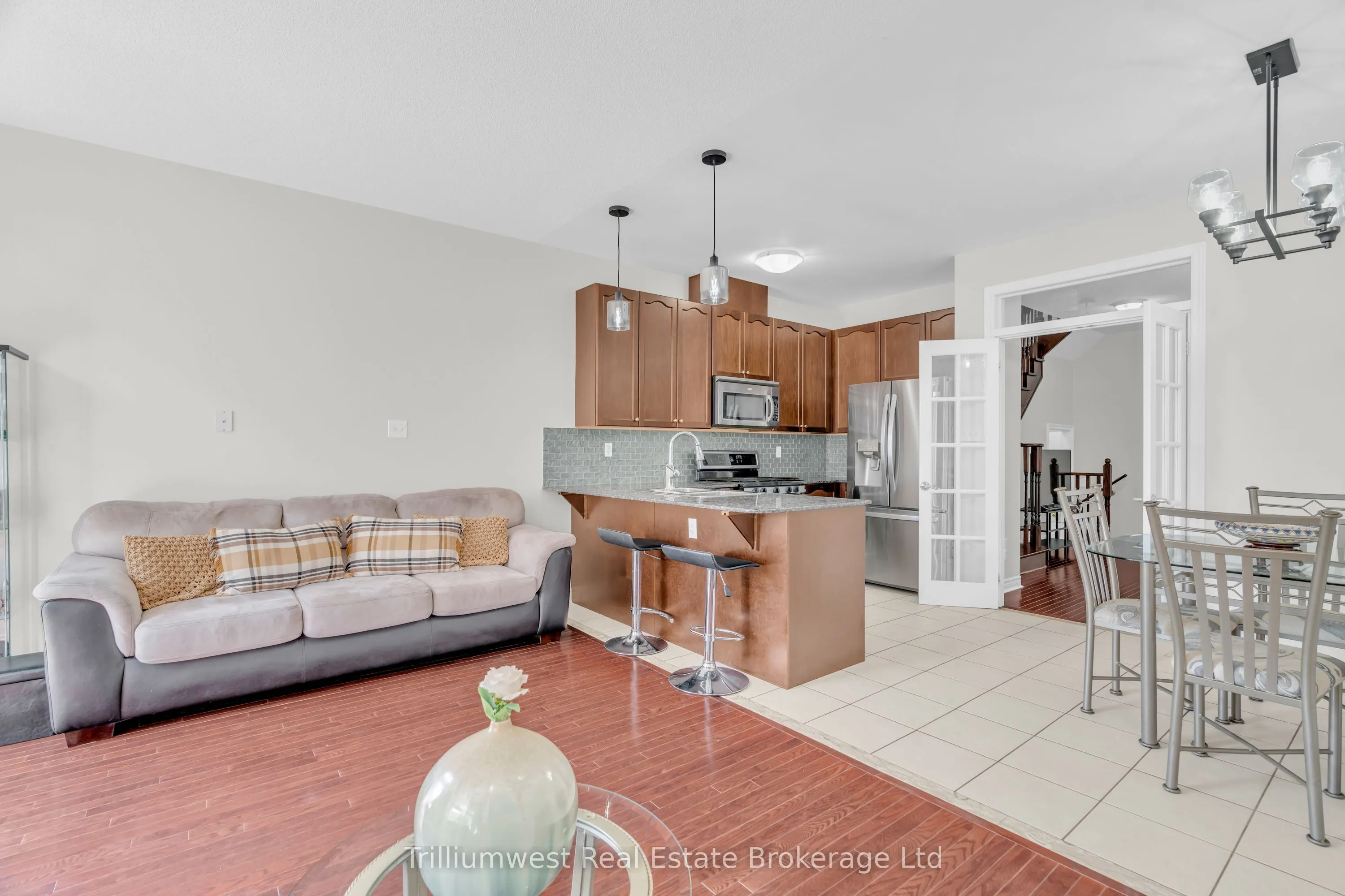 4635 Centretown Way