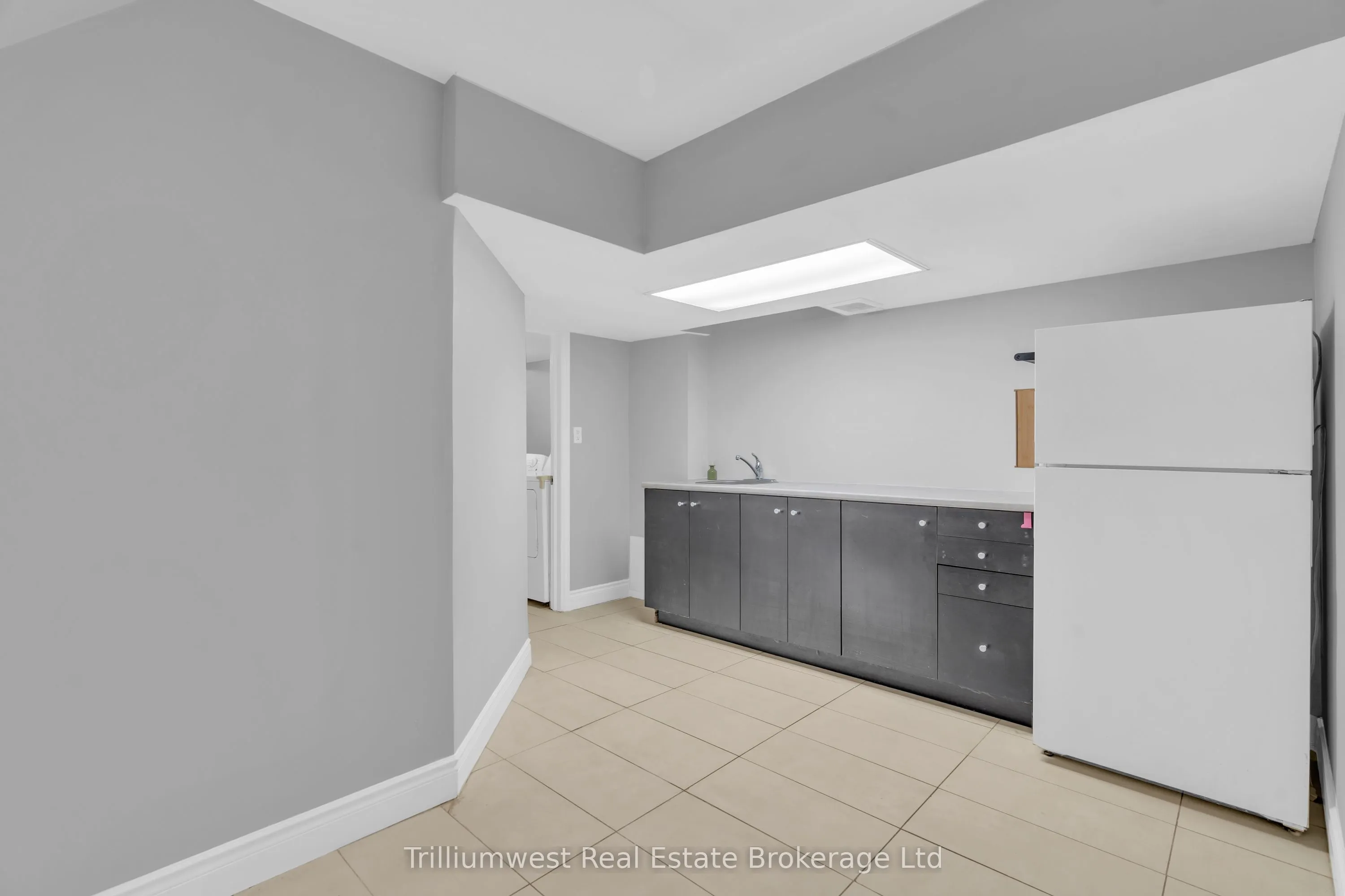 4635 Centretown Way