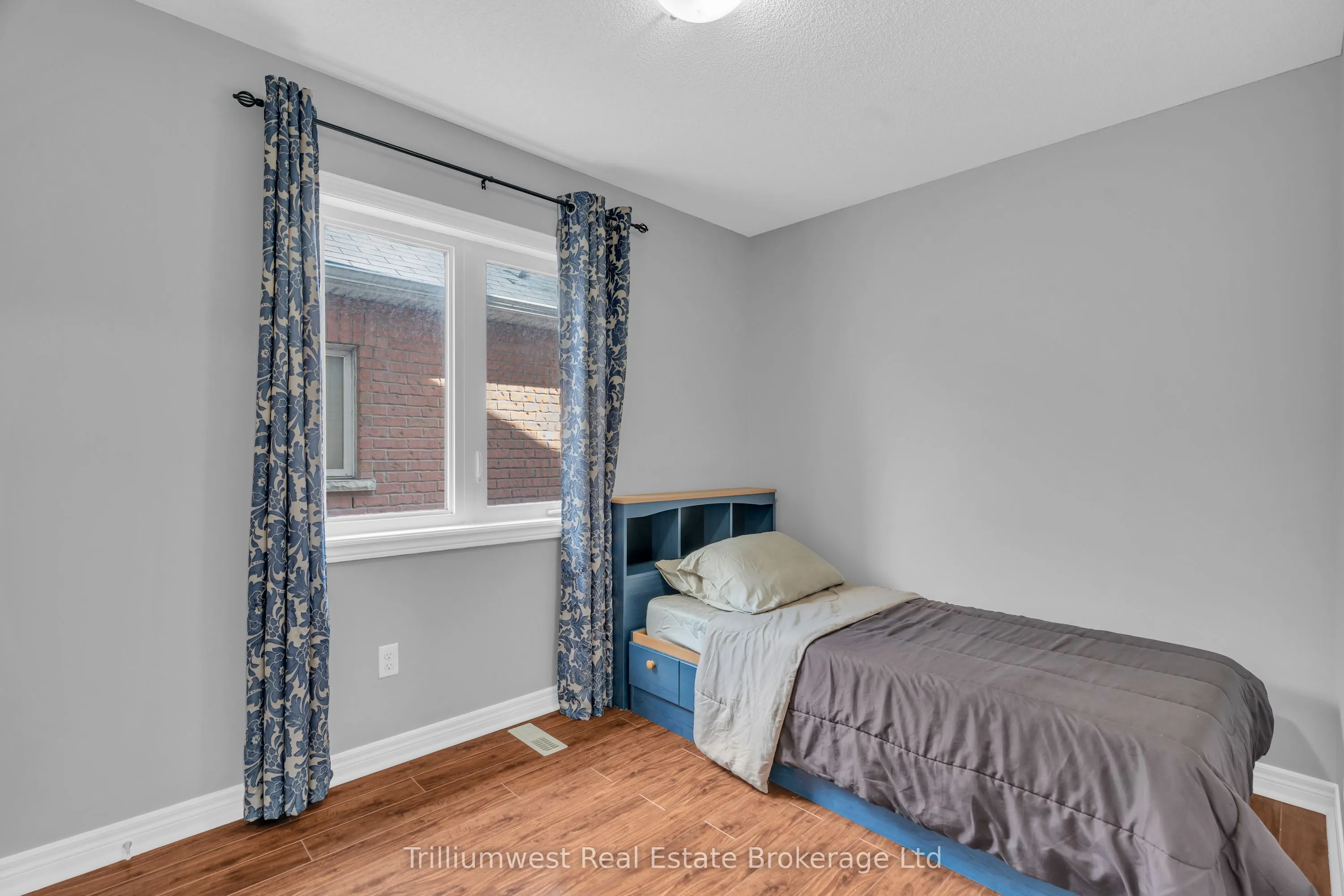 4635 Centretown Way