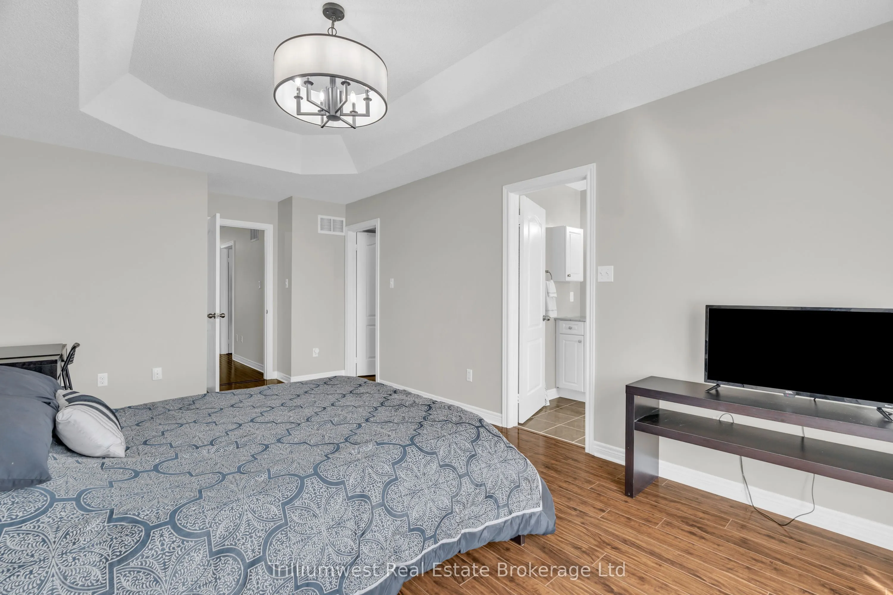 4635 Centretown Way