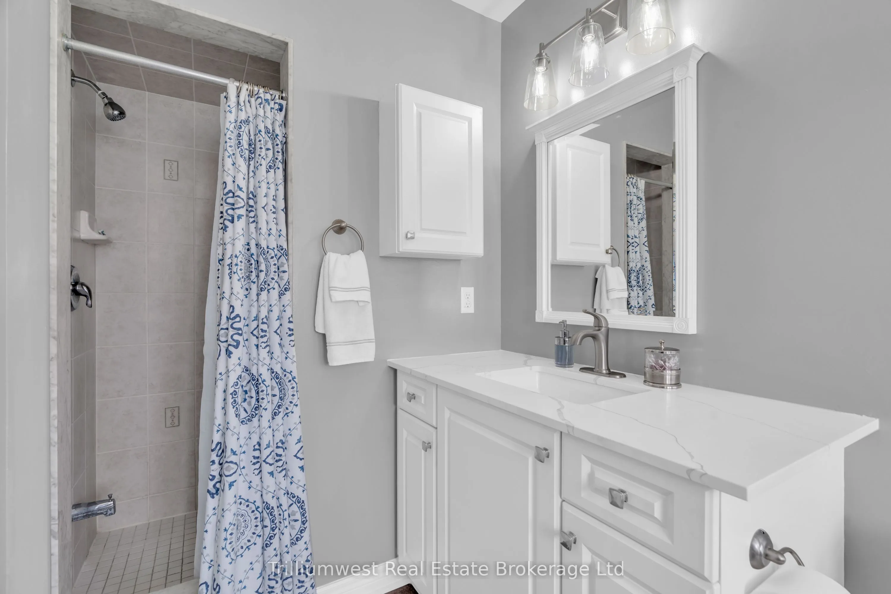 4635 Centretown Way