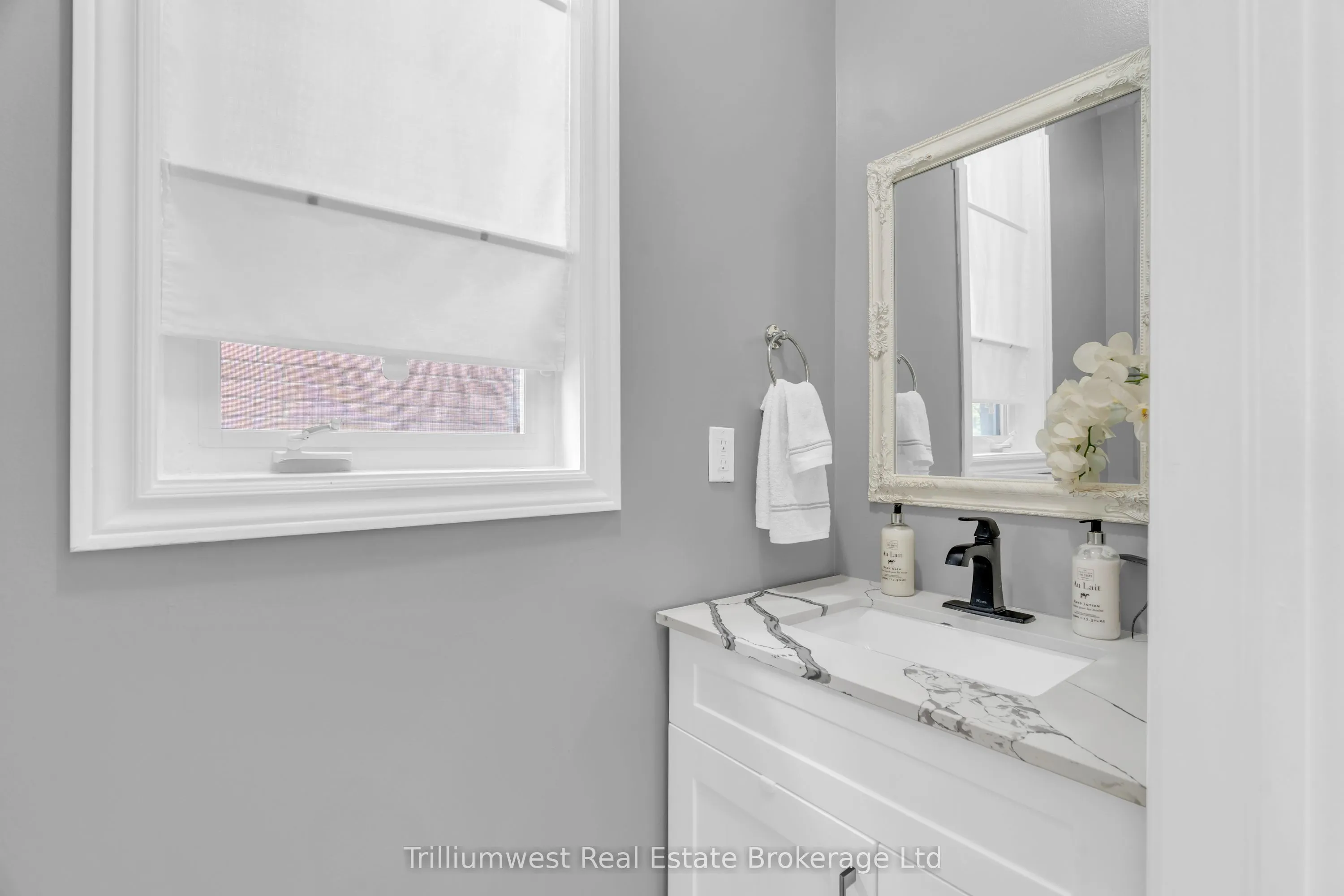 4635 Centretown Way