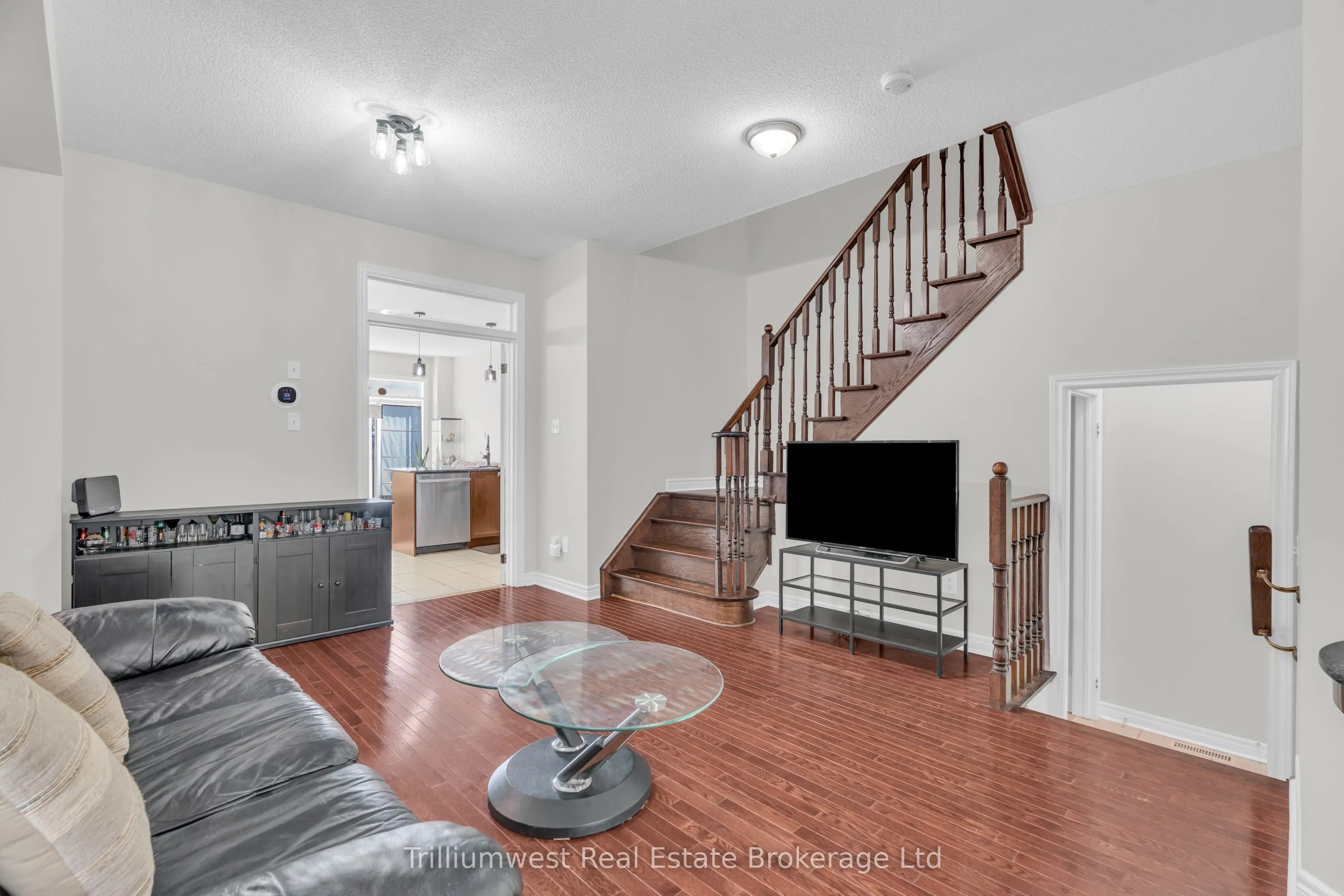 4635 Centretown Way