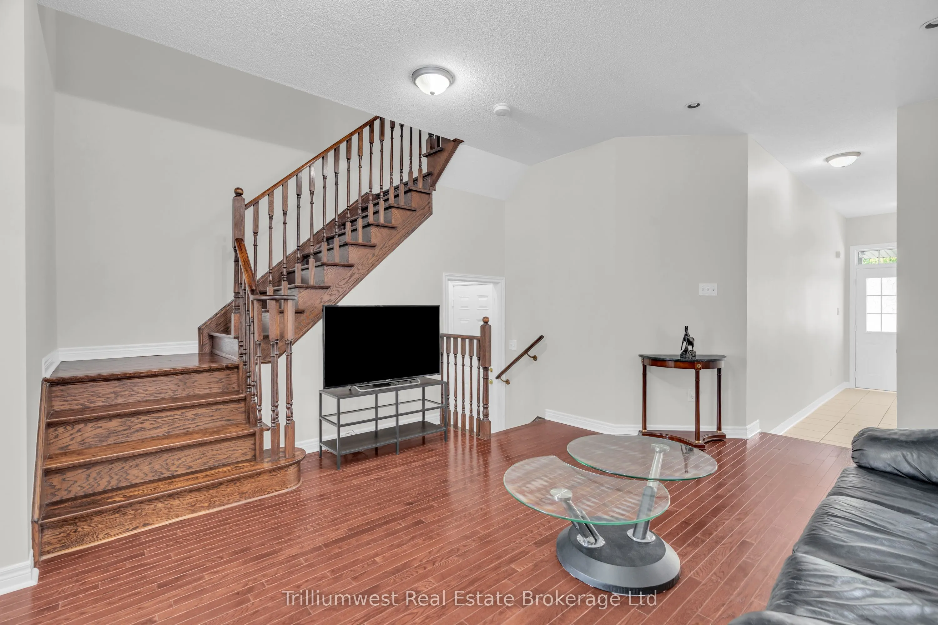 4635 Centretown Way