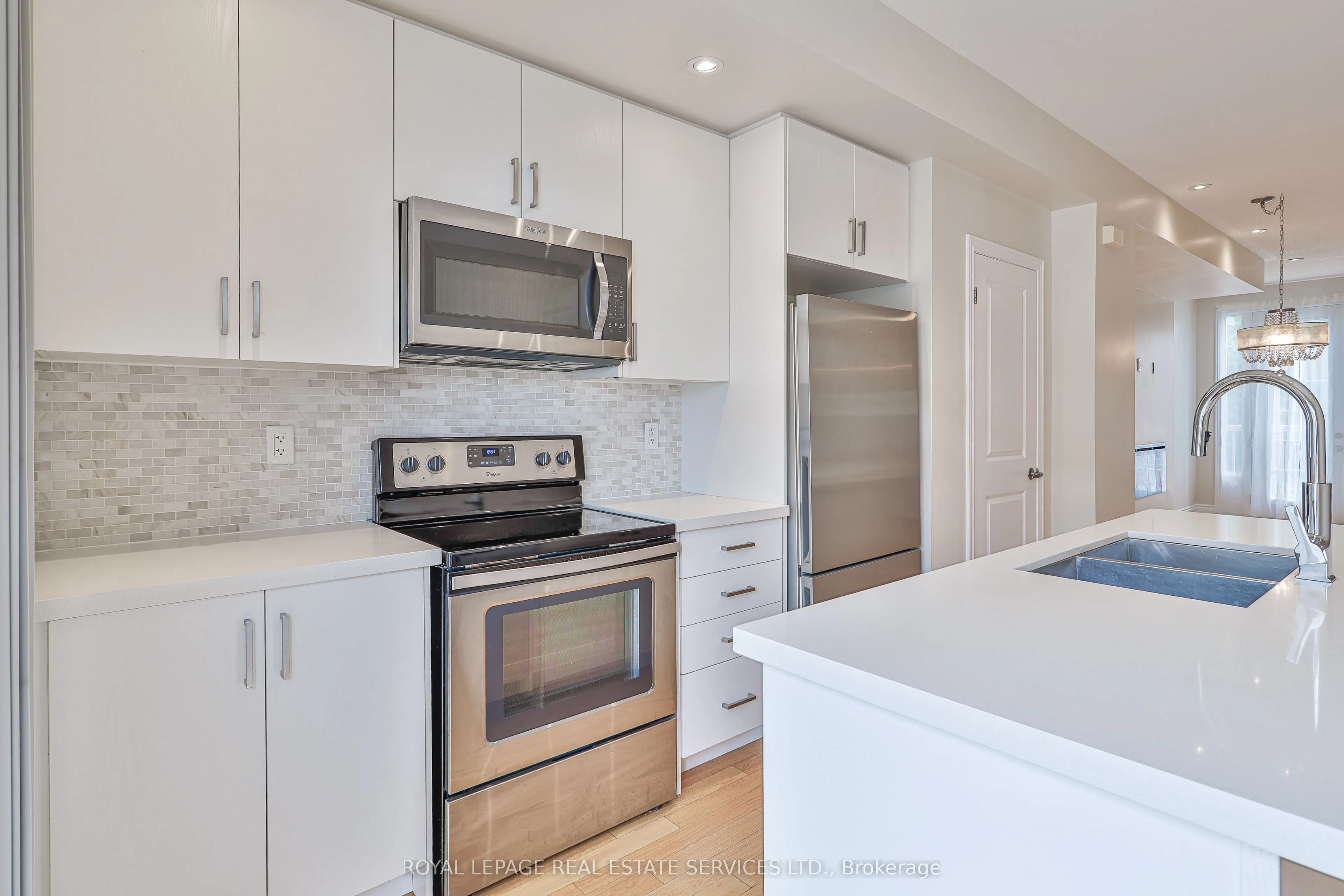 1024B Islington Avenue W, #B