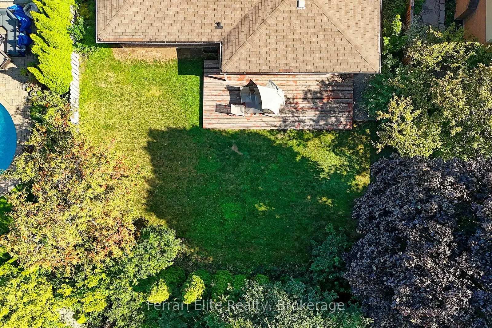 2406 Ravensthorpe Crescent