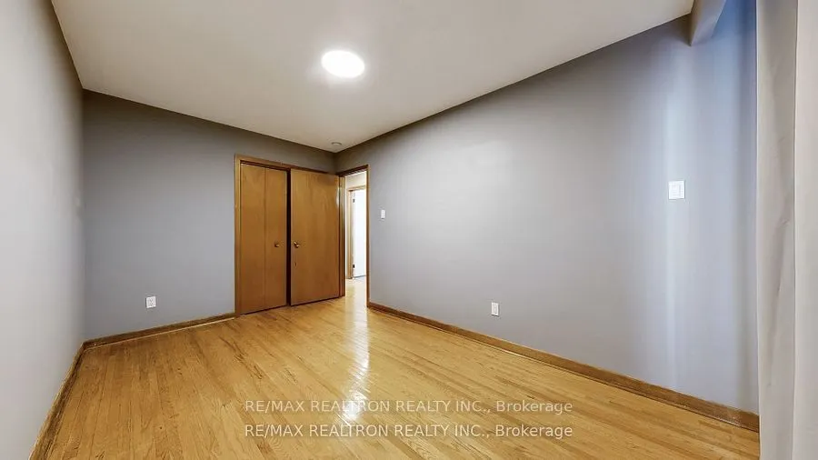 14 Little Boulevard