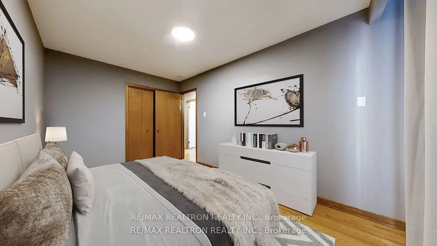 14 Little Boulevard
