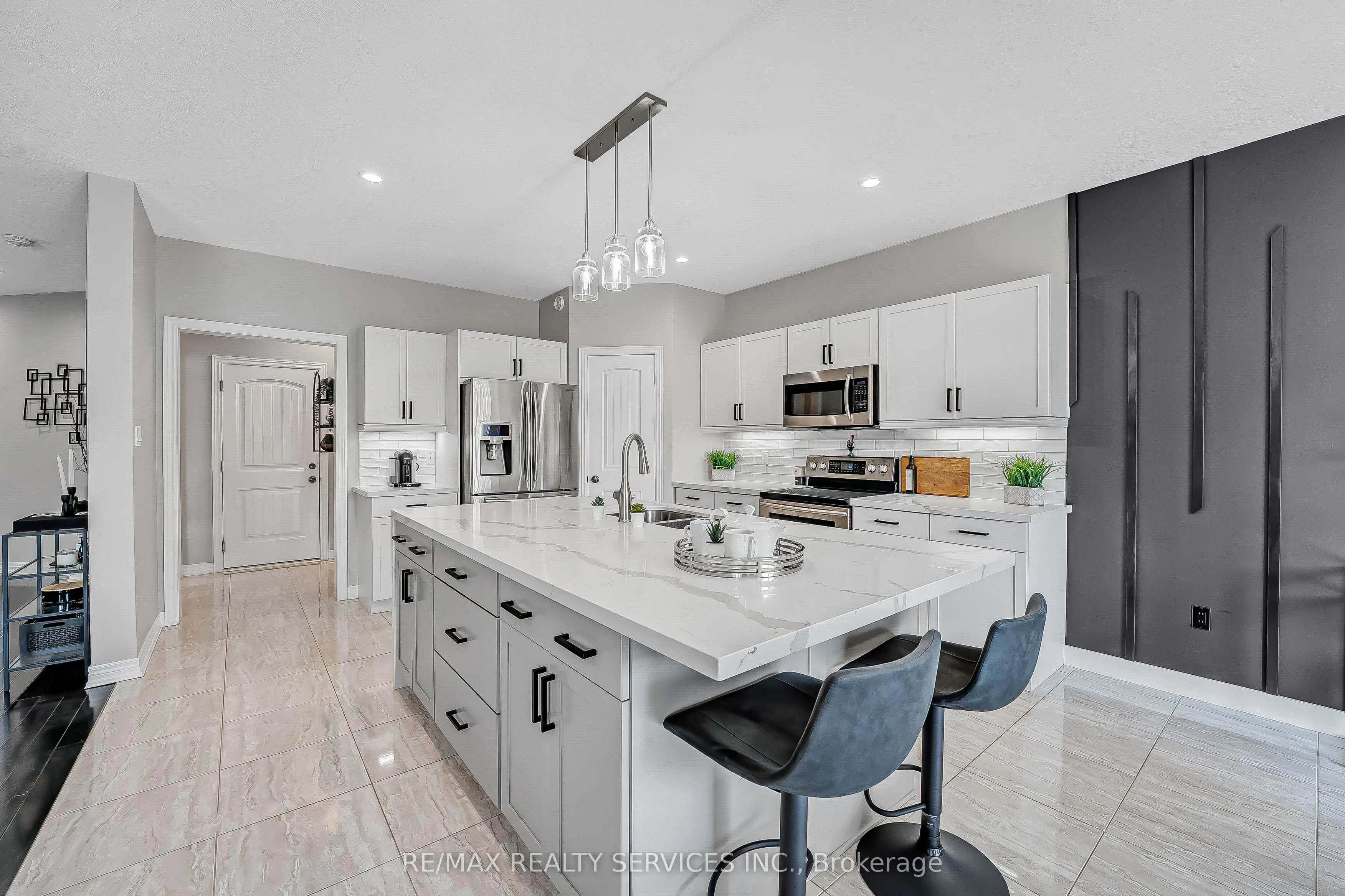 26 Wardlaw Avenue