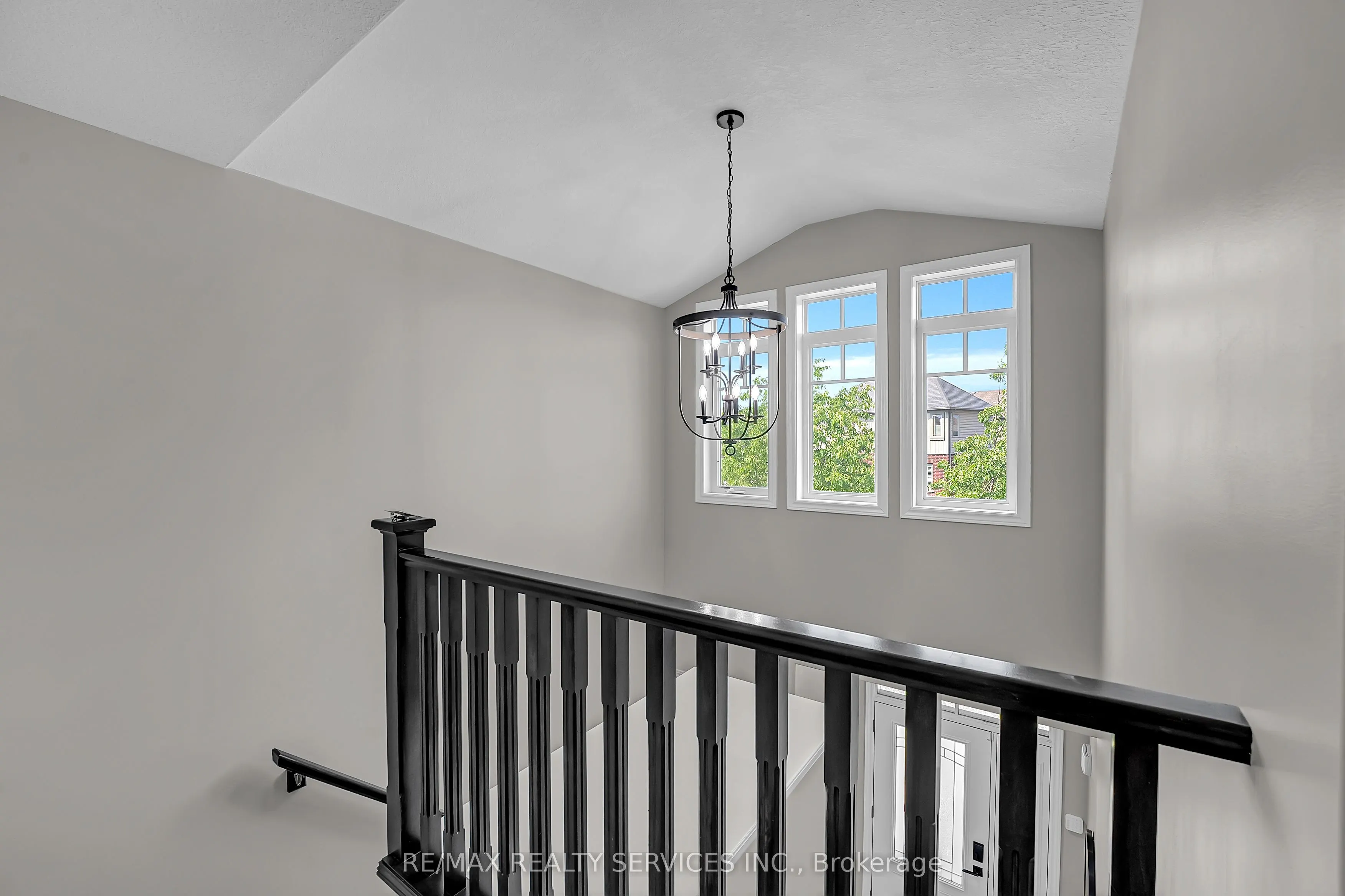 26 Wardlaw Avenue