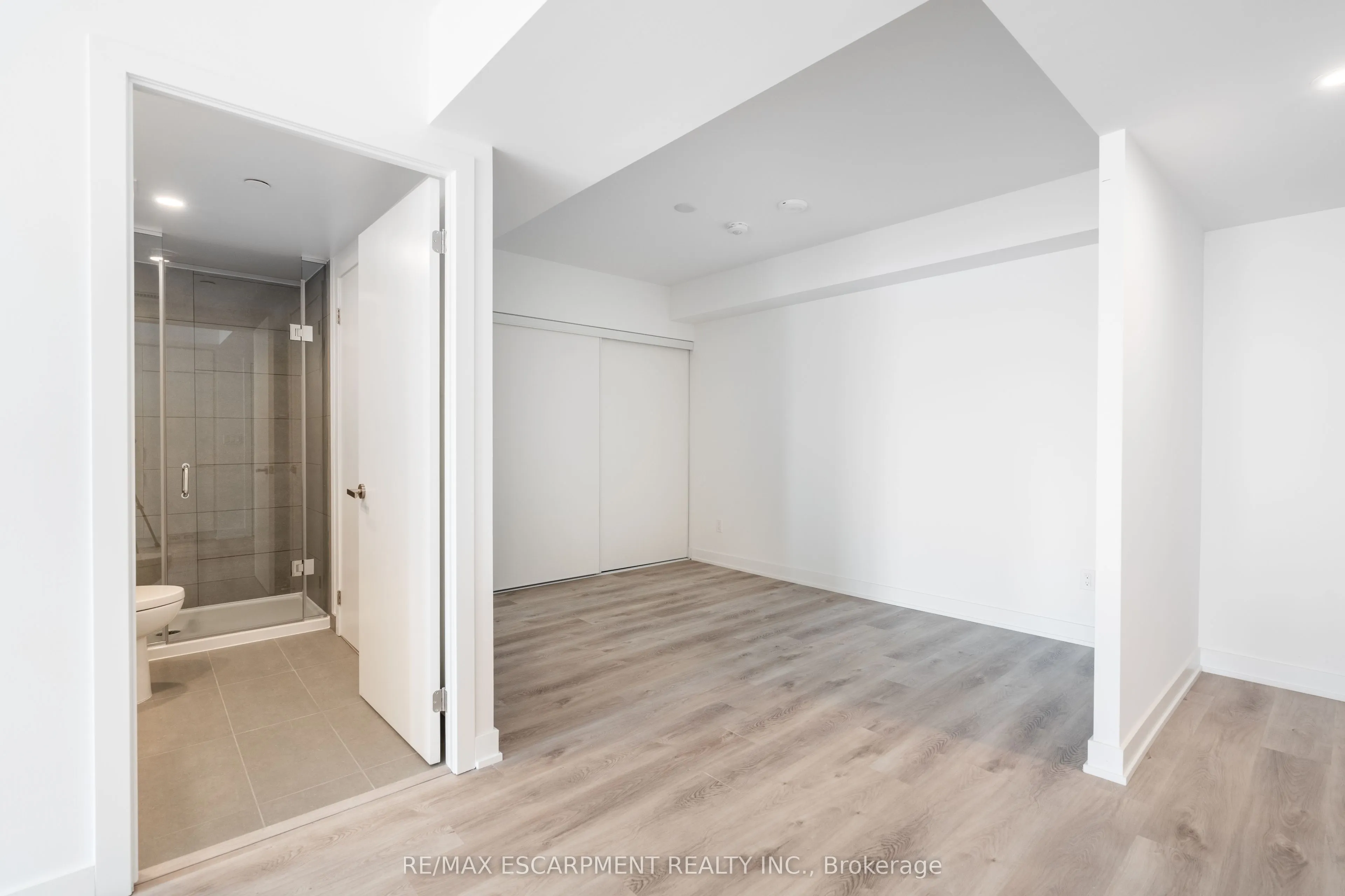 370 Martha Street, #309